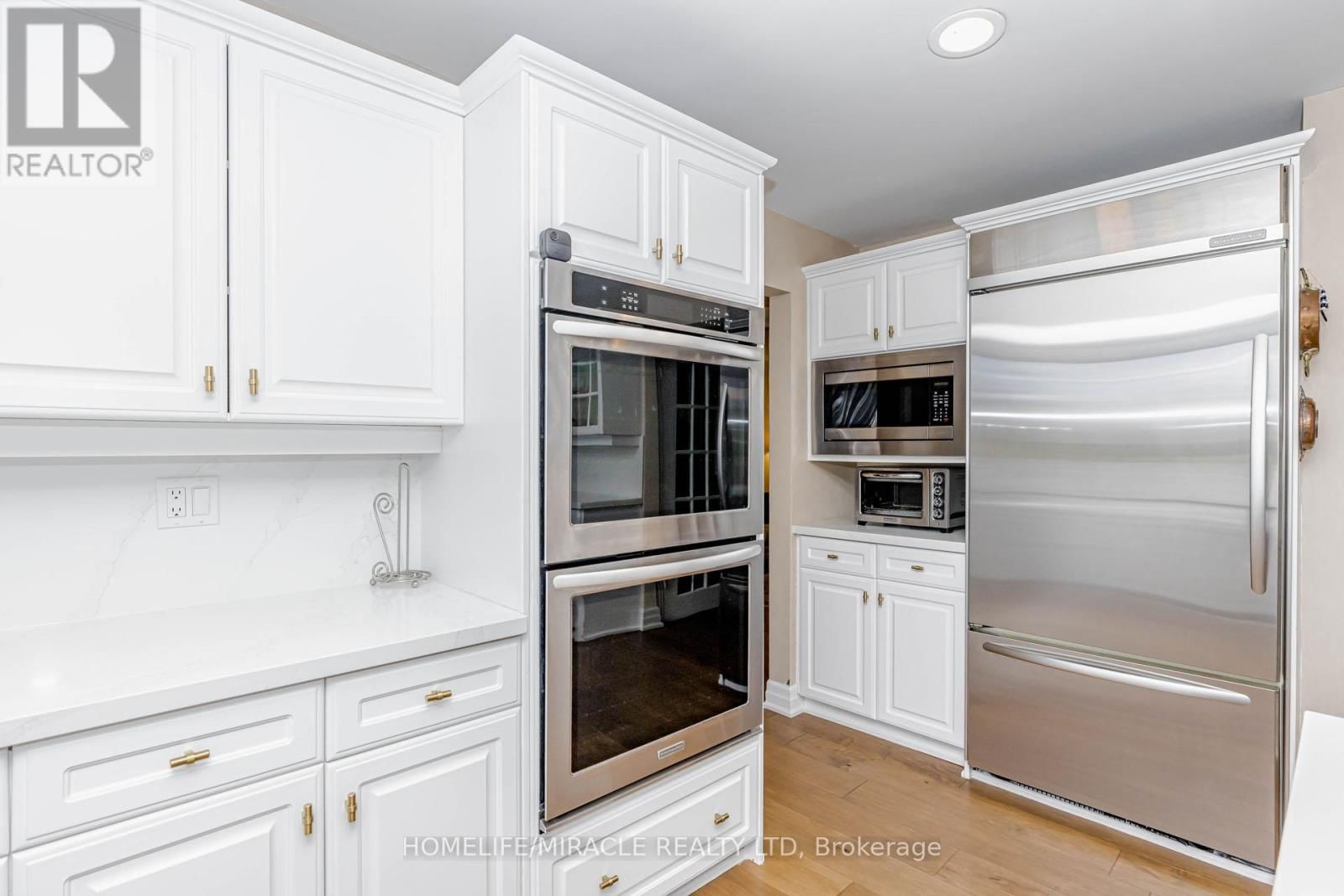 253 MCCRANEY STREET WEST Image 25