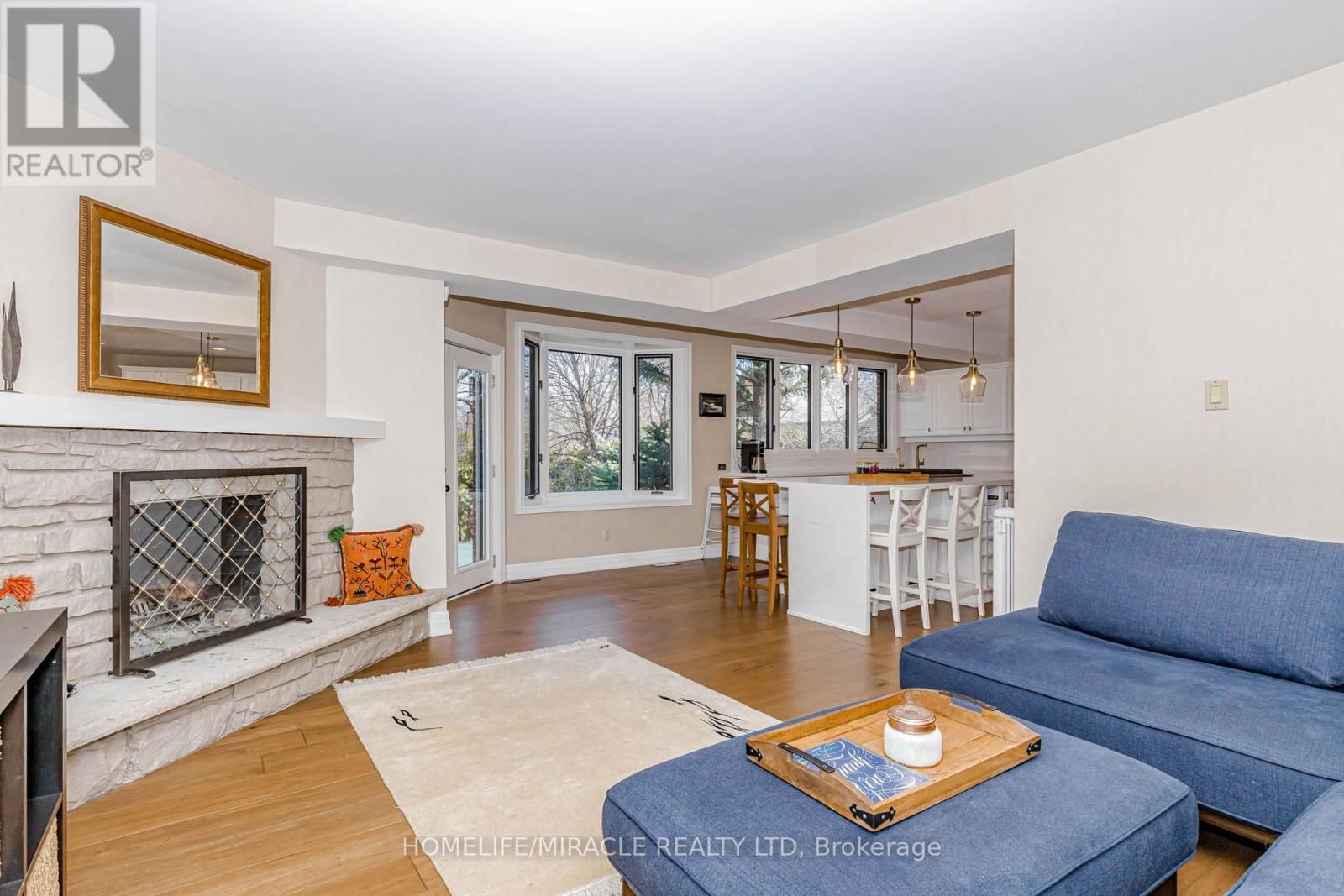 253 MCCRANEY STREET WEST Image 32