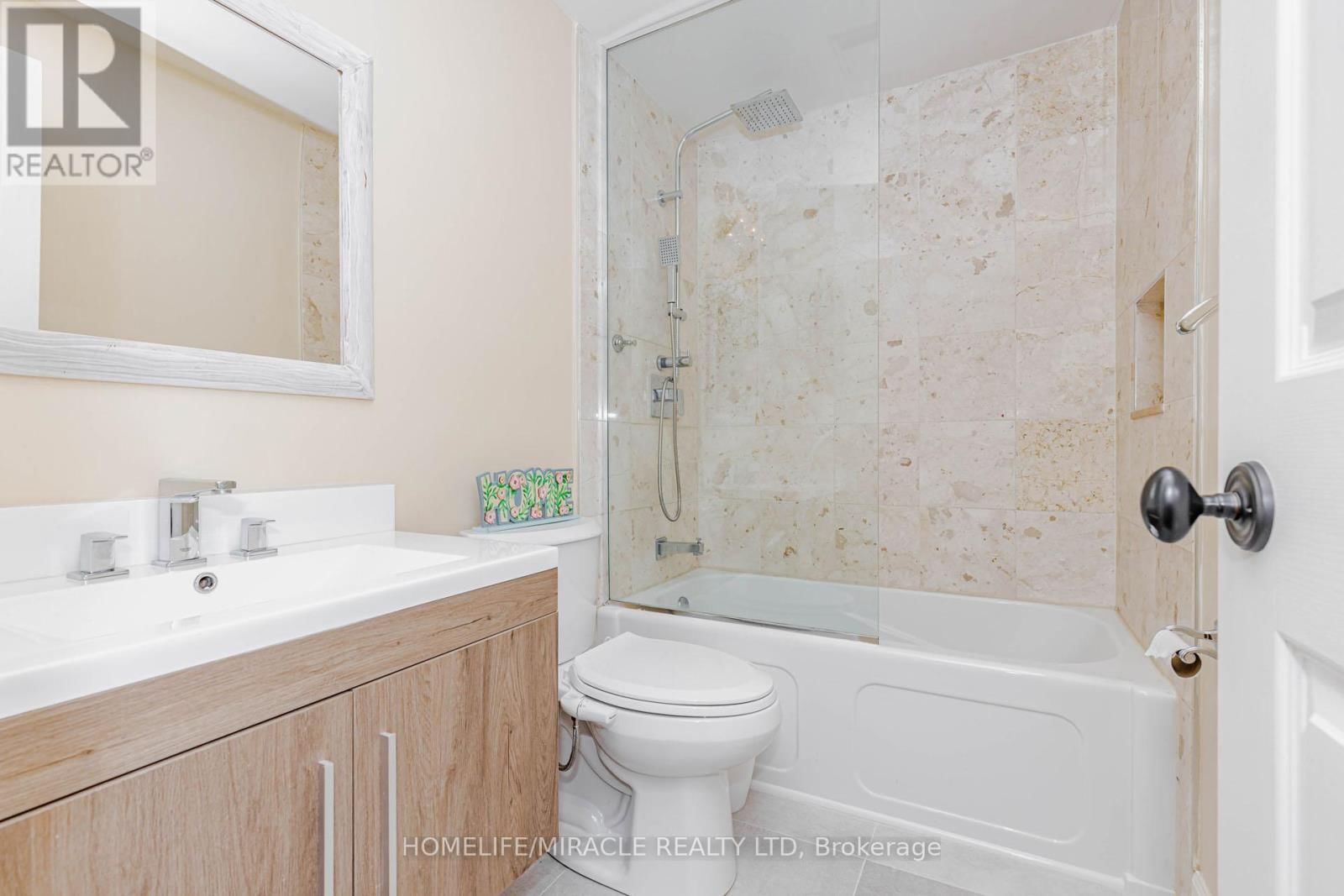 253 MCCRANEY STREET WEST Image 36