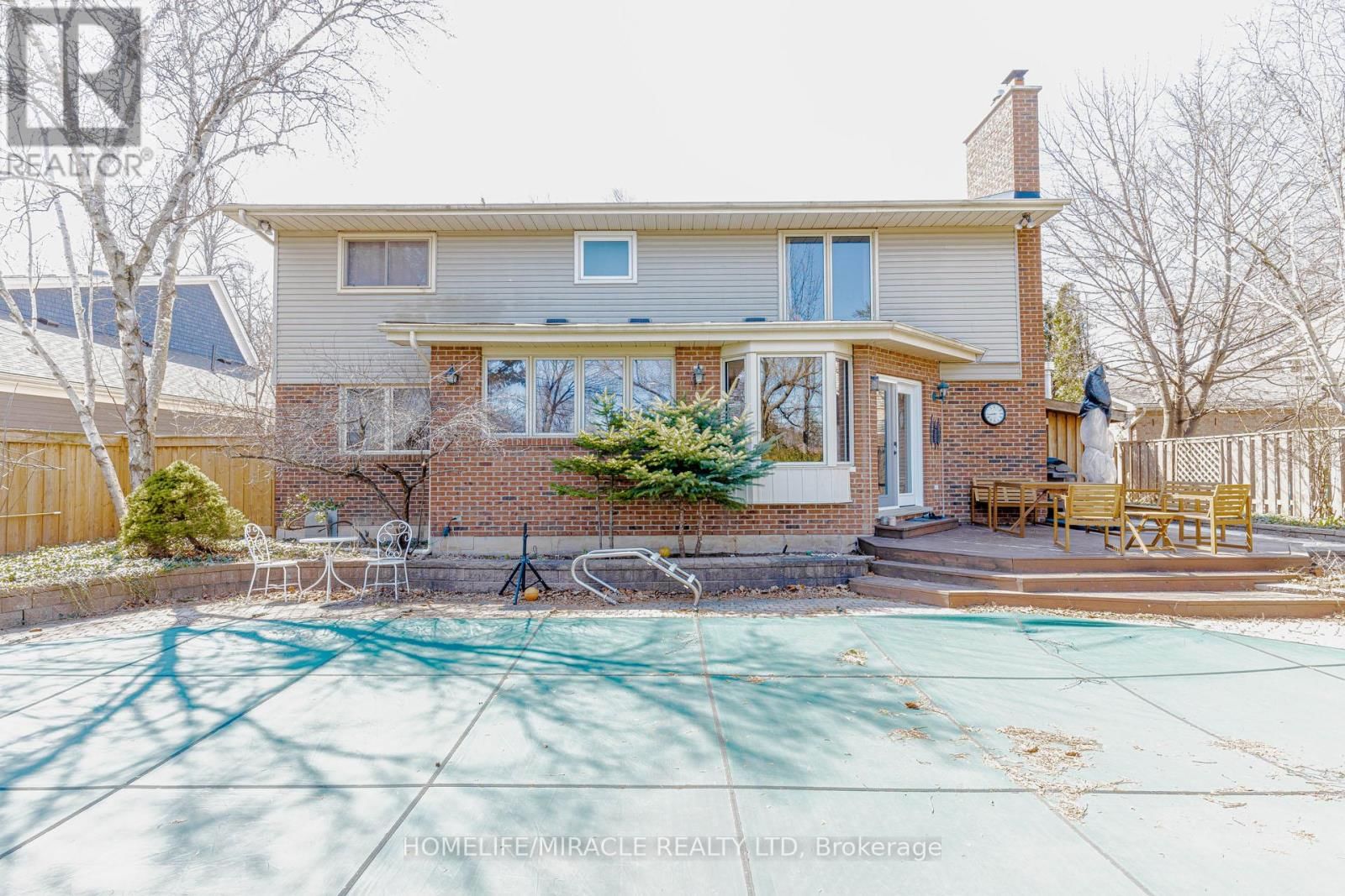 253 MCCRANEY STREET WEST Image 42