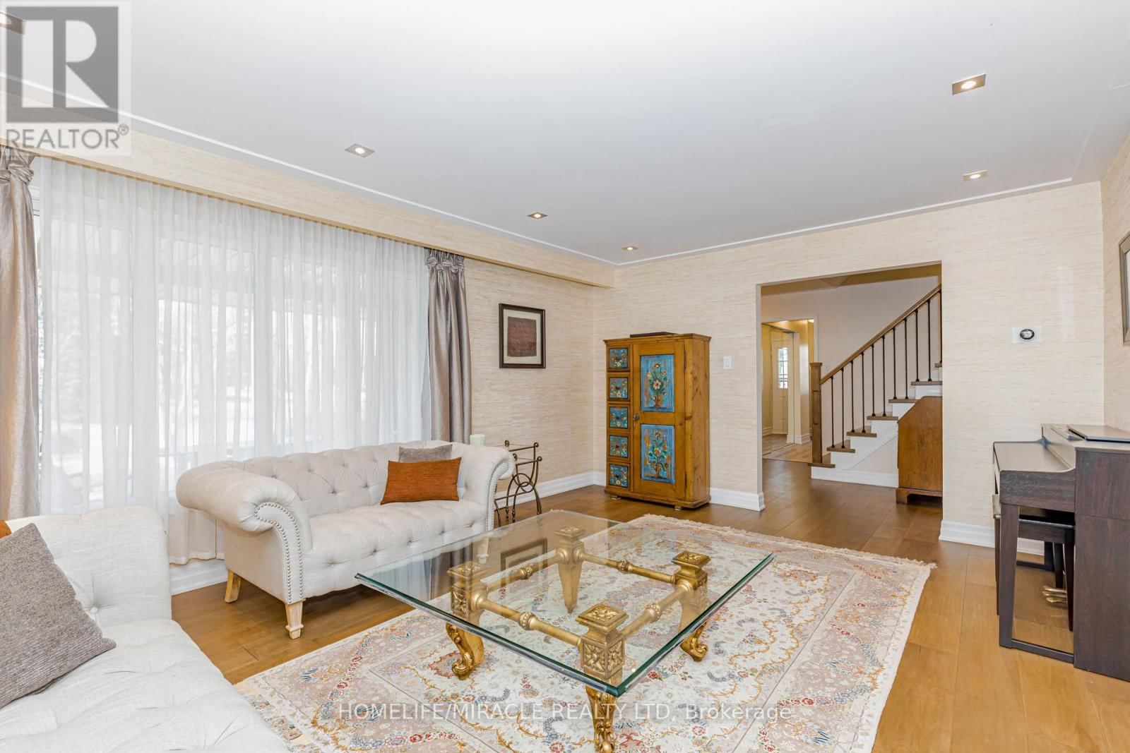 253 MCCRANEY STREET WEST Image 8