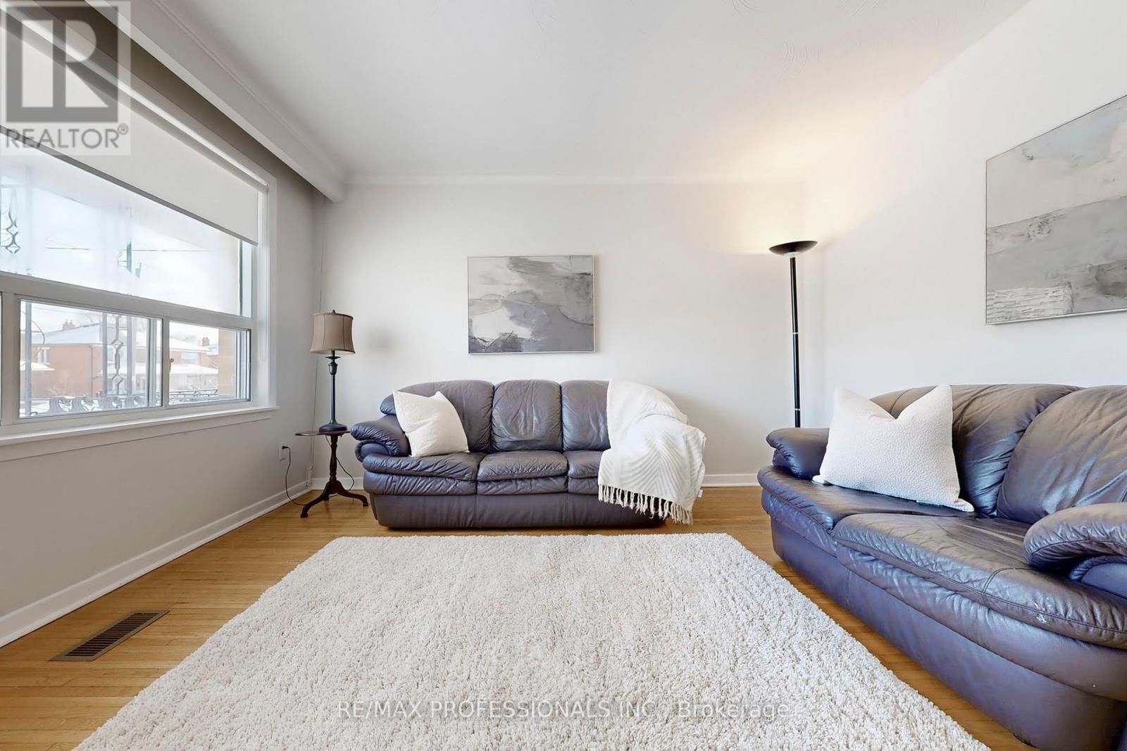 134 GILTSPUR DRIVE Image 5