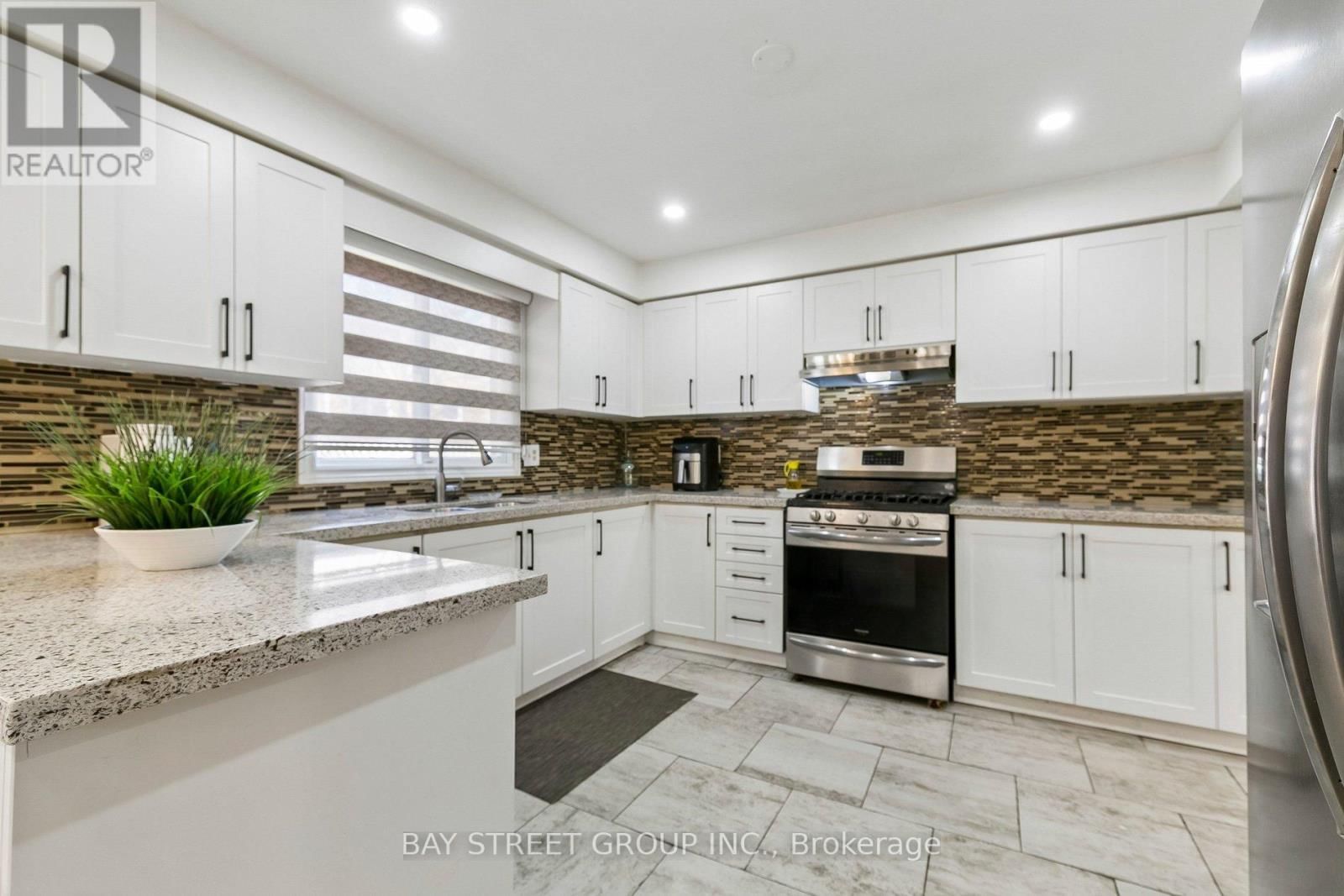 3307 CHARLEBROOK COURT Image 11