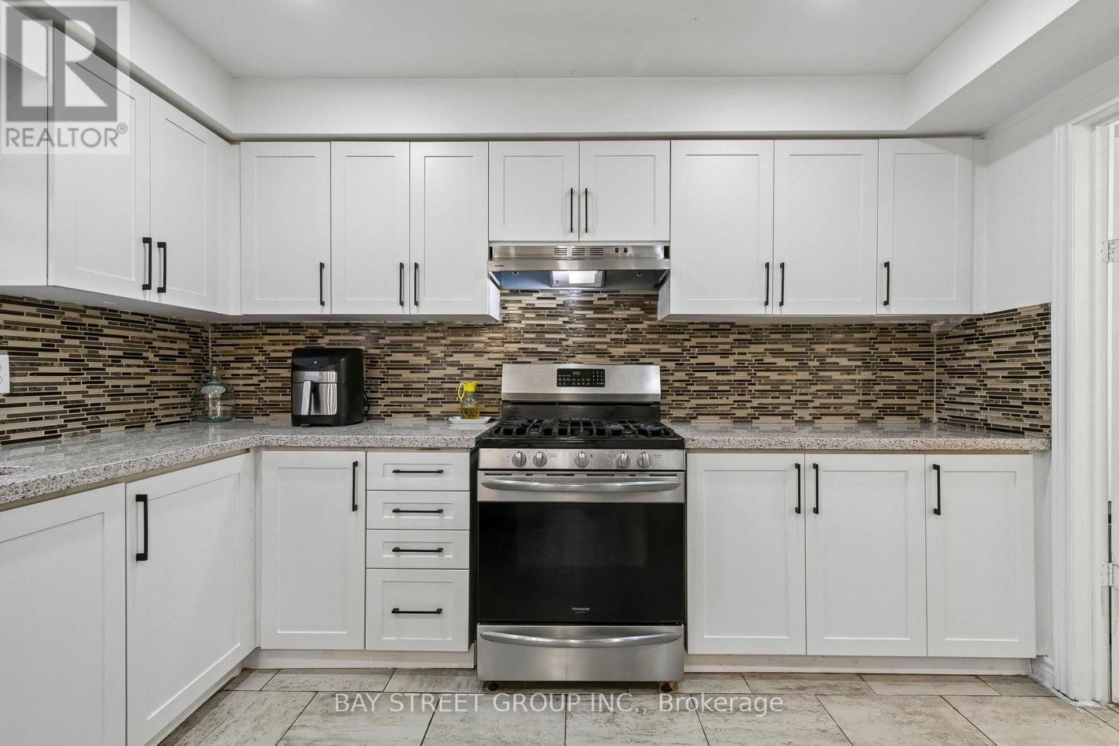 3307 CHARLEBROOK COURT Image 12