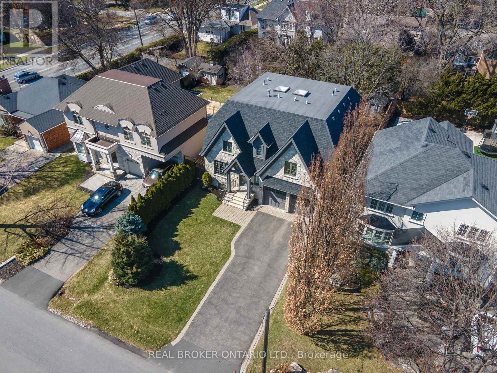 40 HILLDOWNTREE ROAD Image 37