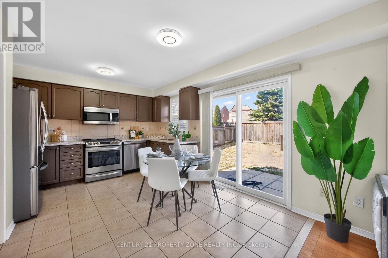 16 SWEET CLOVER CRESCENT Image 14