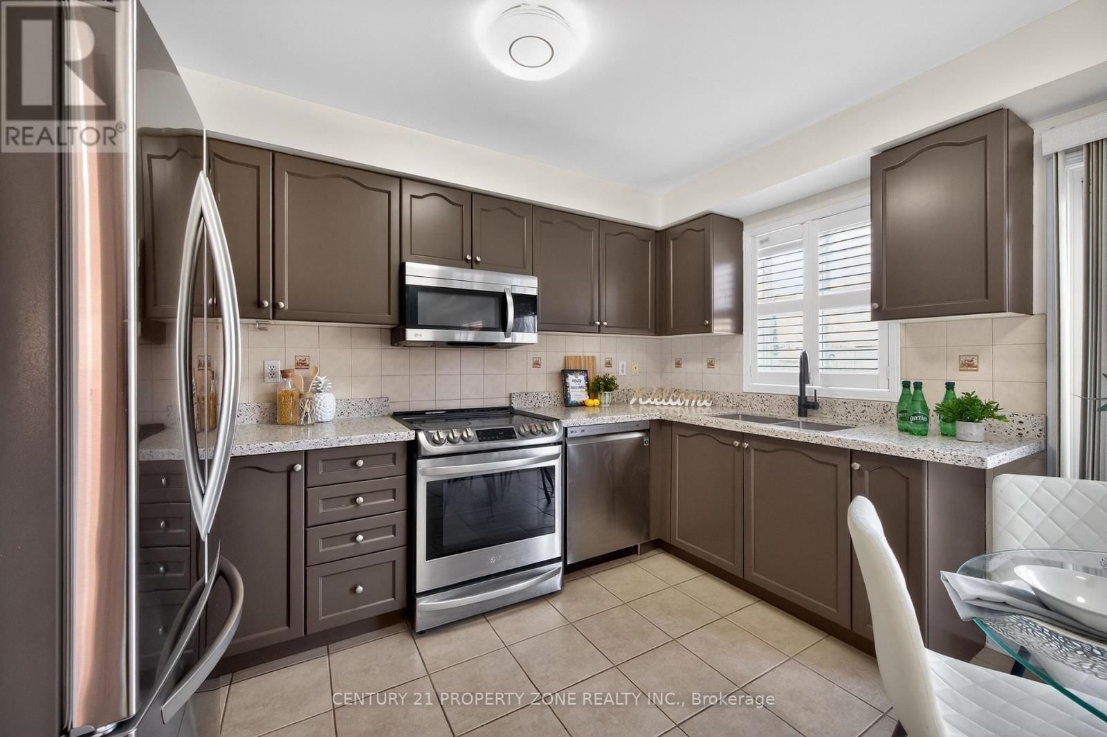 16 SWEET CLOVER CRESCENT Image 15