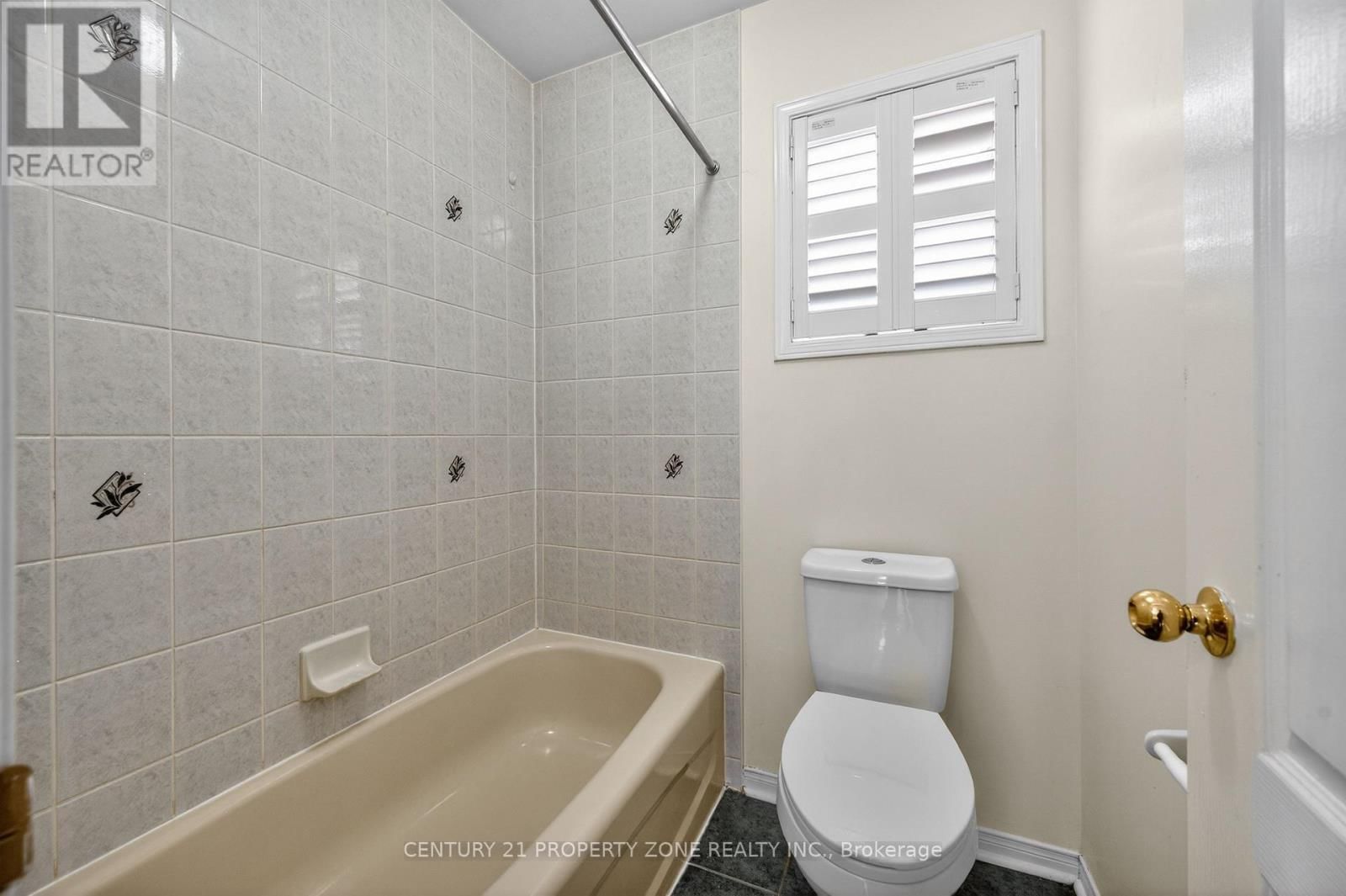 16 SWEET CLOVER CRESCENT Image 34