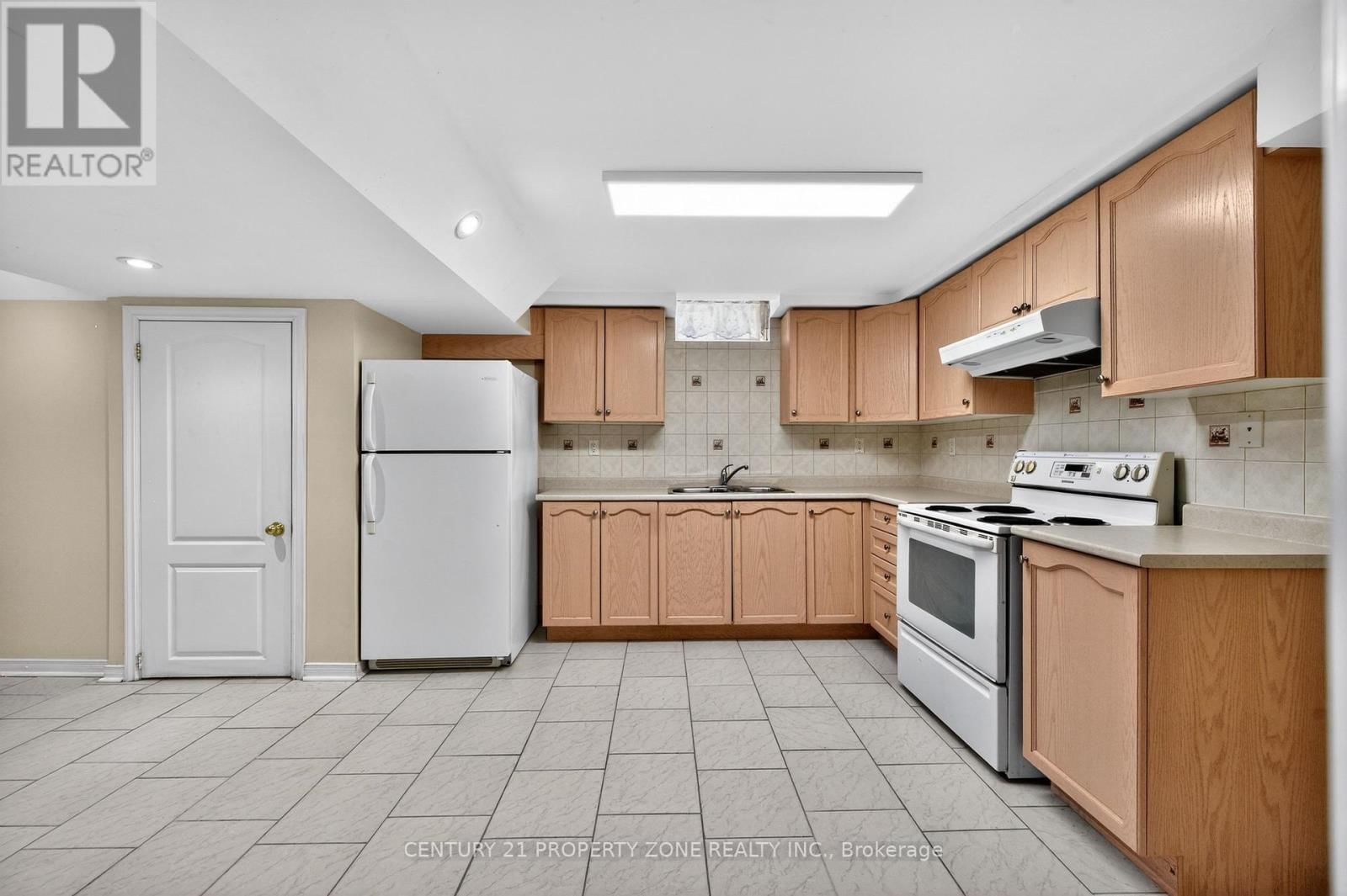 16 SWEET CLOVER CRESCENT Image 41