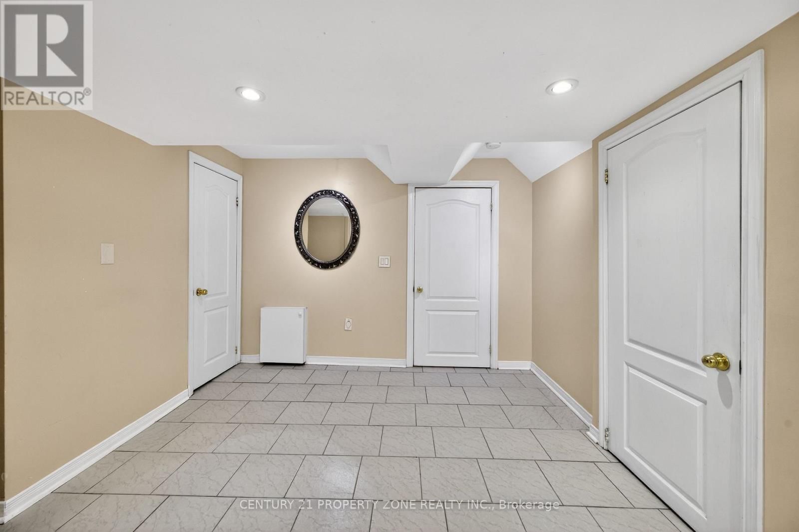 16 SWEET CLOVER CRESCENT Image 42