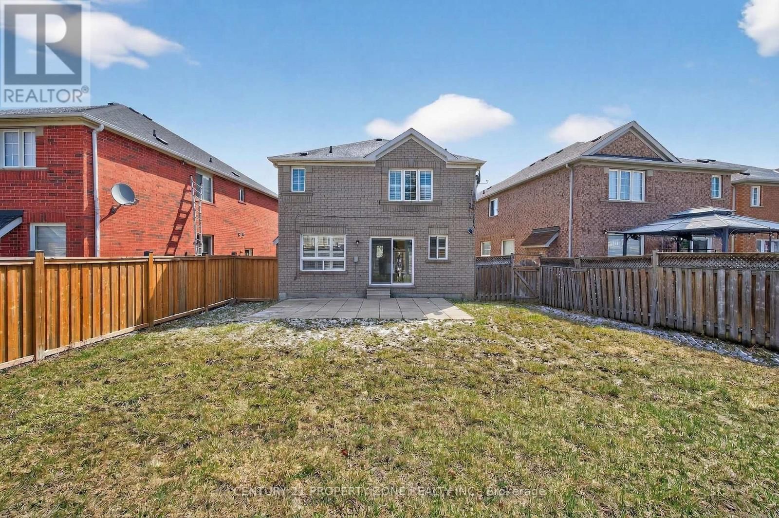 16 SWEET CLOVER CRESCENT Image 46