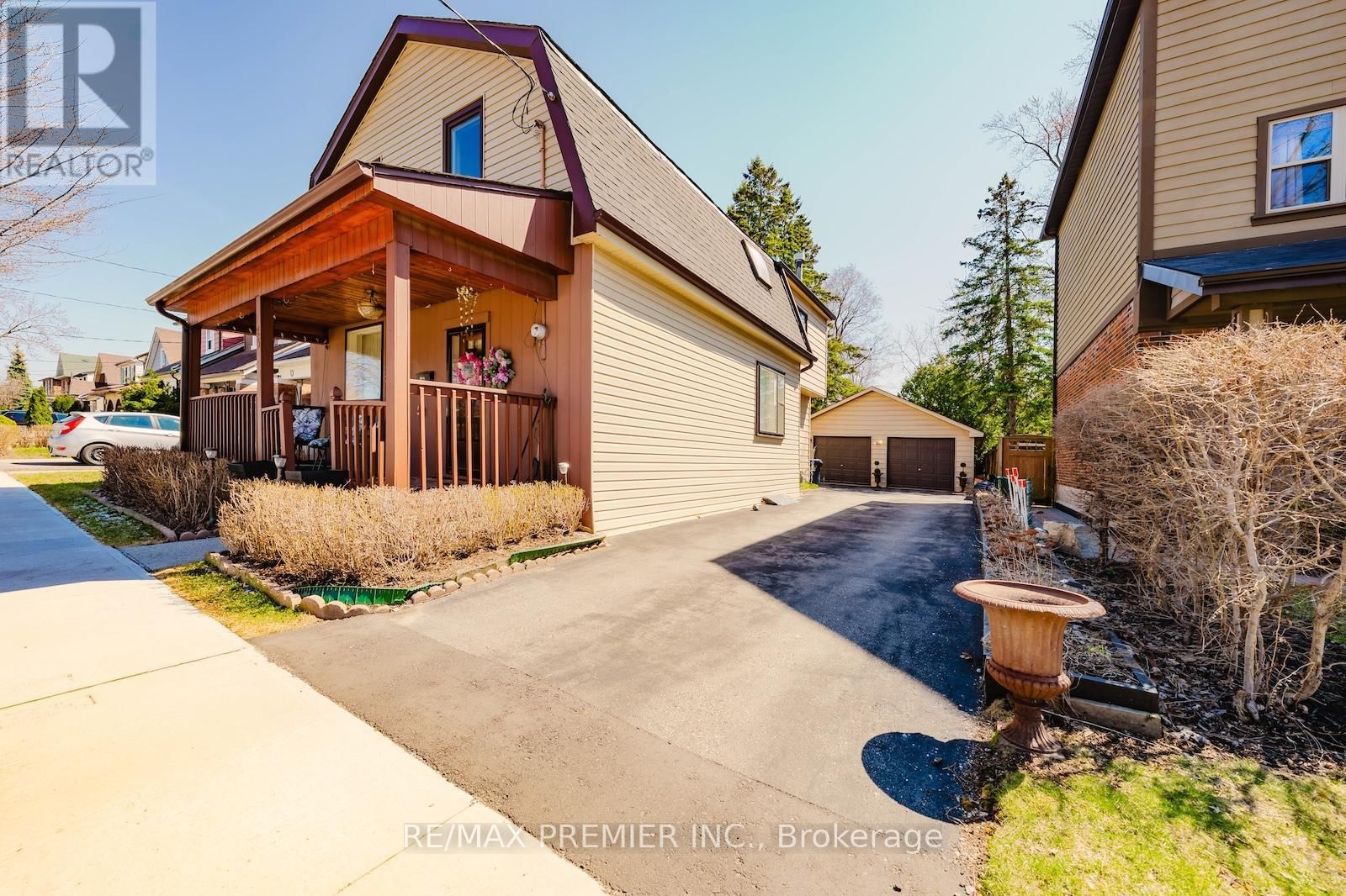 23 LIPPINCOTT STREET WEST Image 11