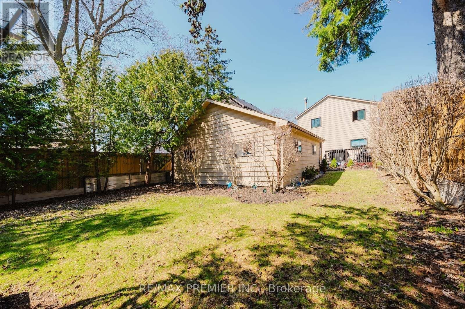 23 LIPPINCOTT STREET WEST Image 15