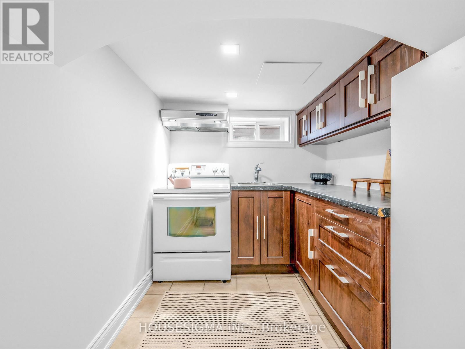 75 HENRIETTA STREET Image 12