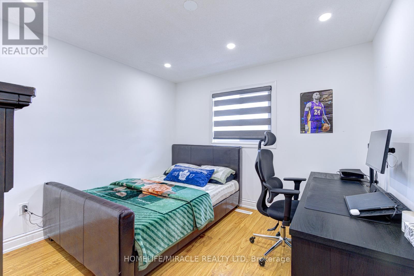 32 PENNSYLVANIA AVENUE Image 32