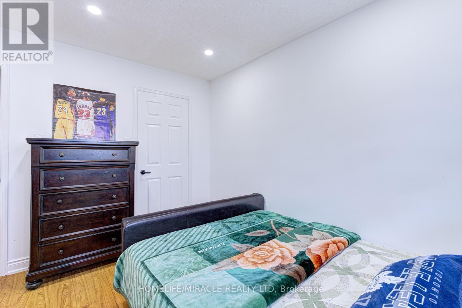 32 PENNSYLVANIA AVENUE Image 33