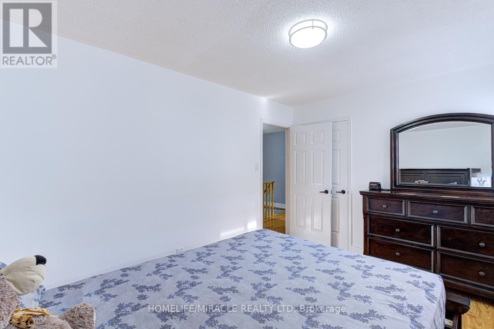 32 PENNSYLVANIA AVENUE Image 36