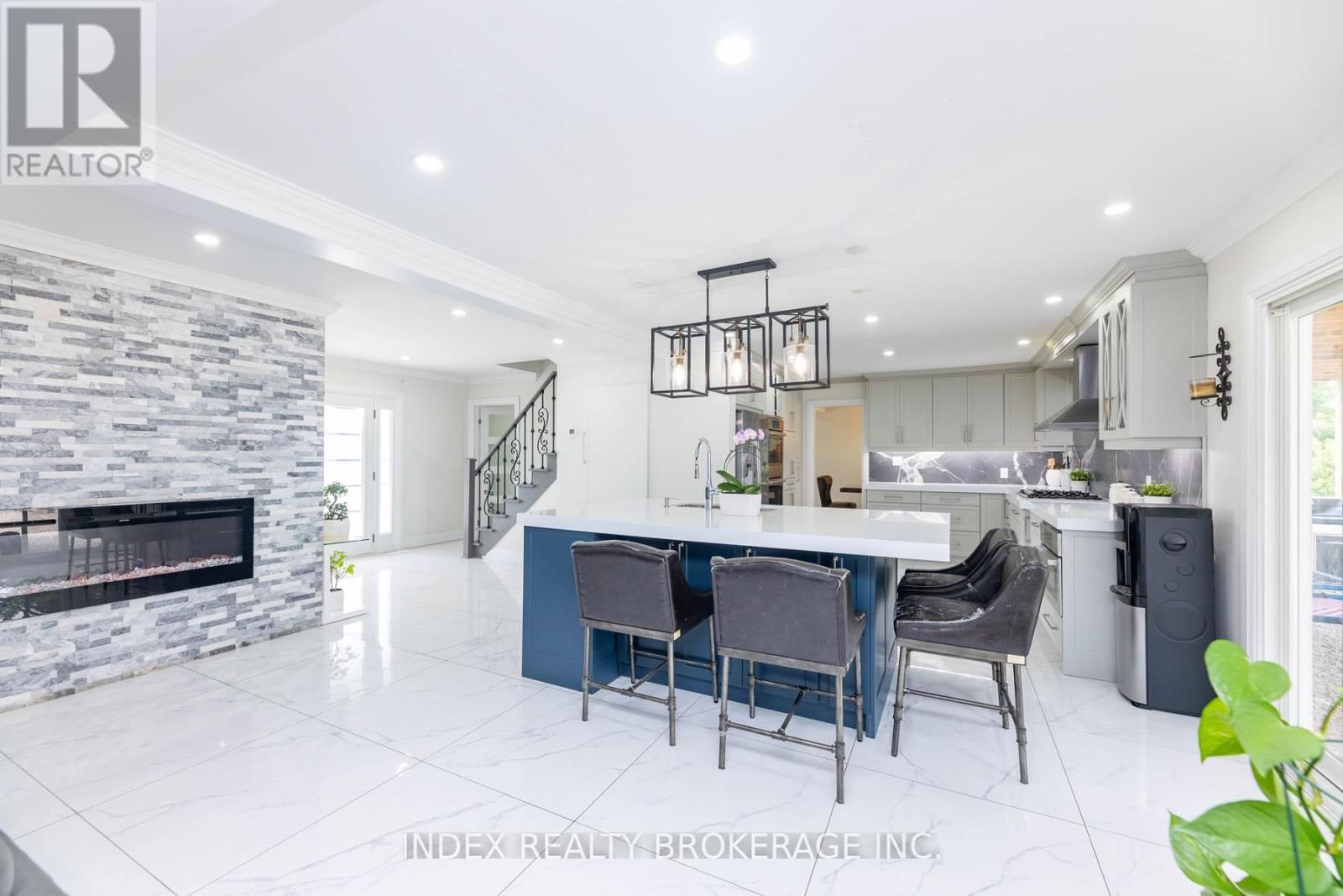 15277 DIXIE ROAD Image 11