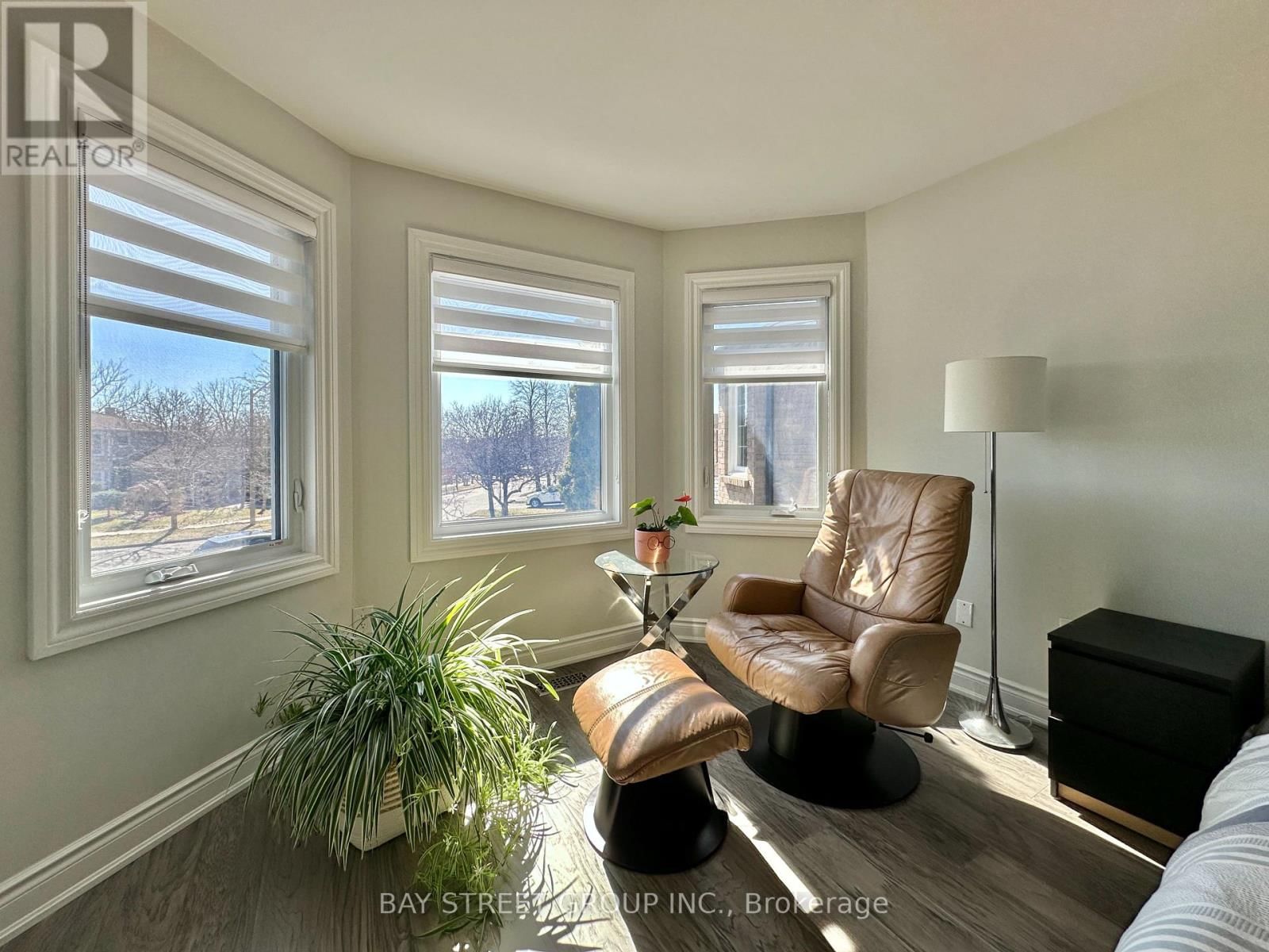 1593 WINTERGROVE GARDENS Image 17