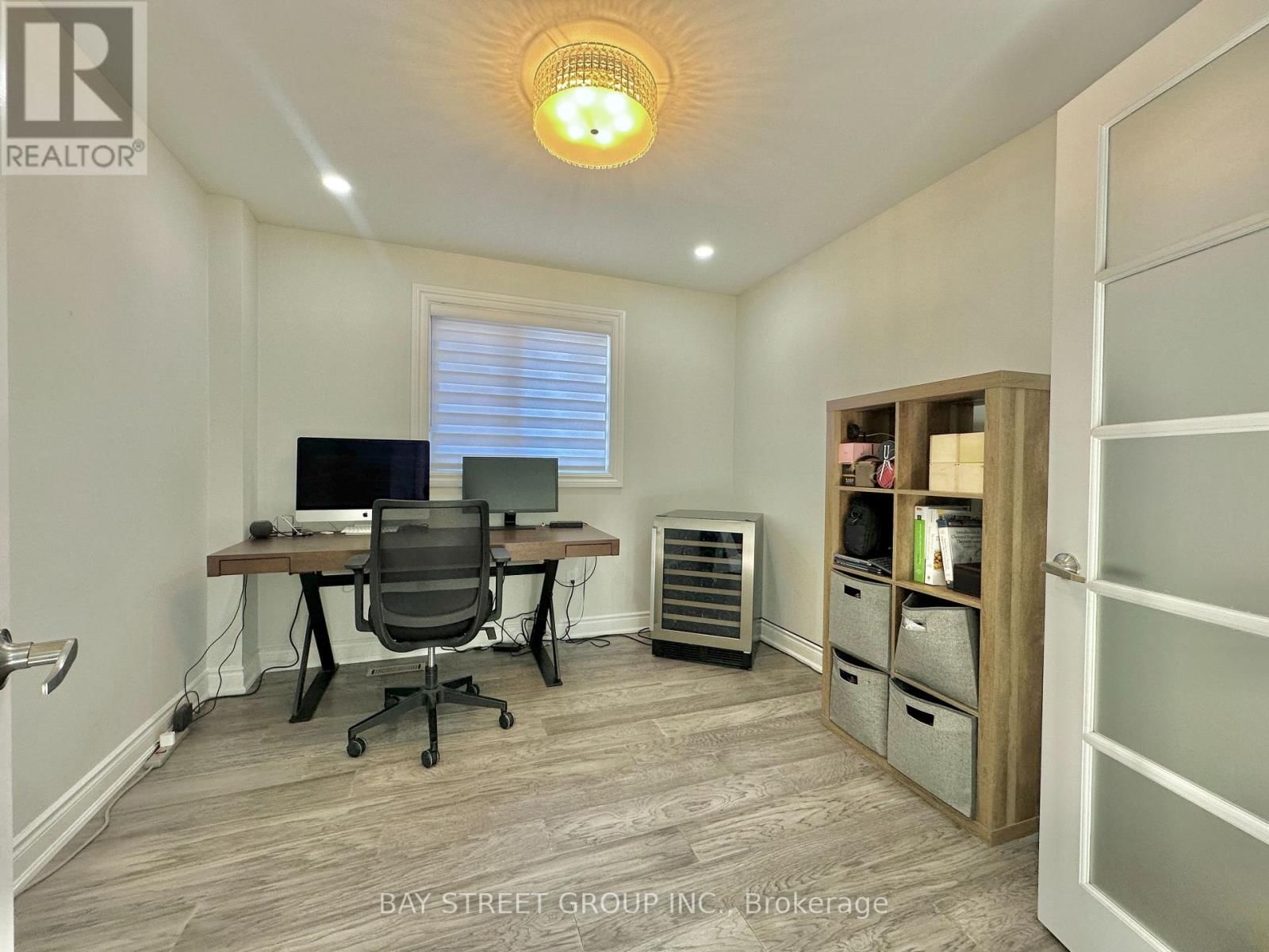 1593 WINTERGROVE GARDENS Image 9