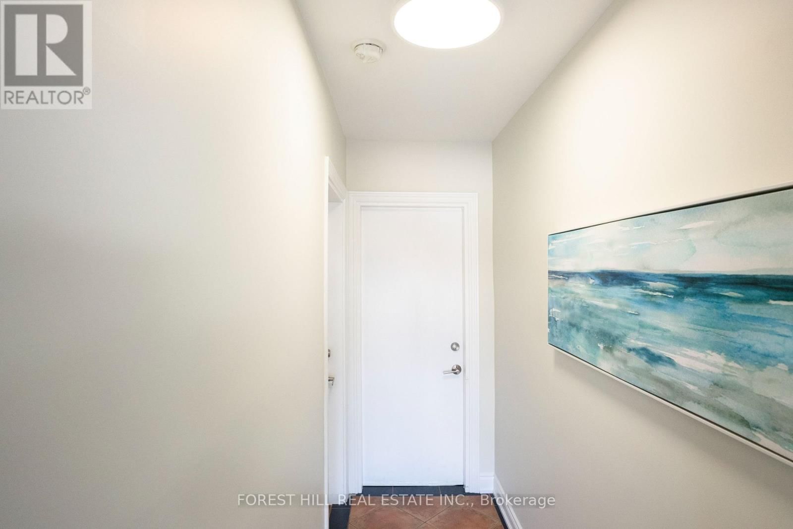 32 CASTLETON AVENUE Image 29