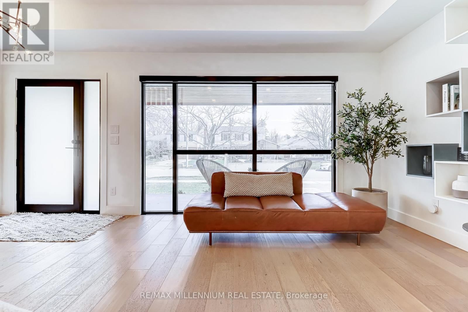 2498 FRANKFIELD ROAD Image 5