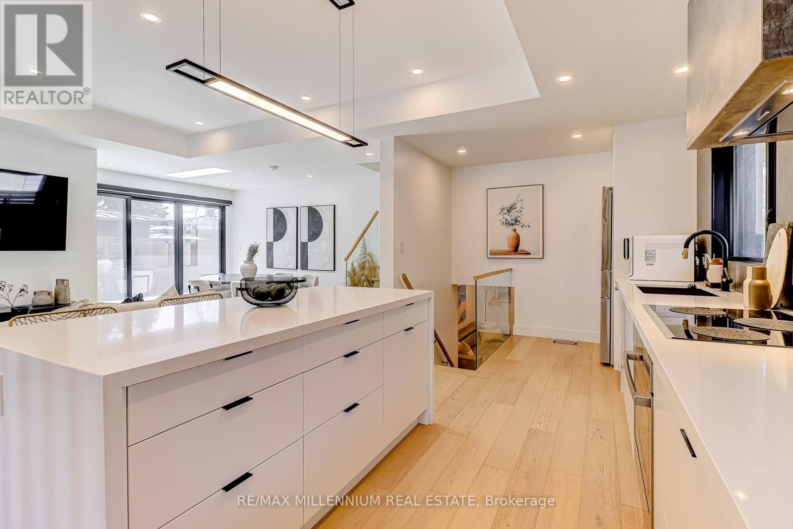 2498 FRANKFIELD ROAD Image 8