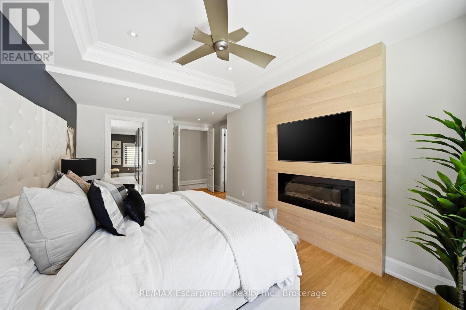 3205 HIGHPOINT COURT Image 15