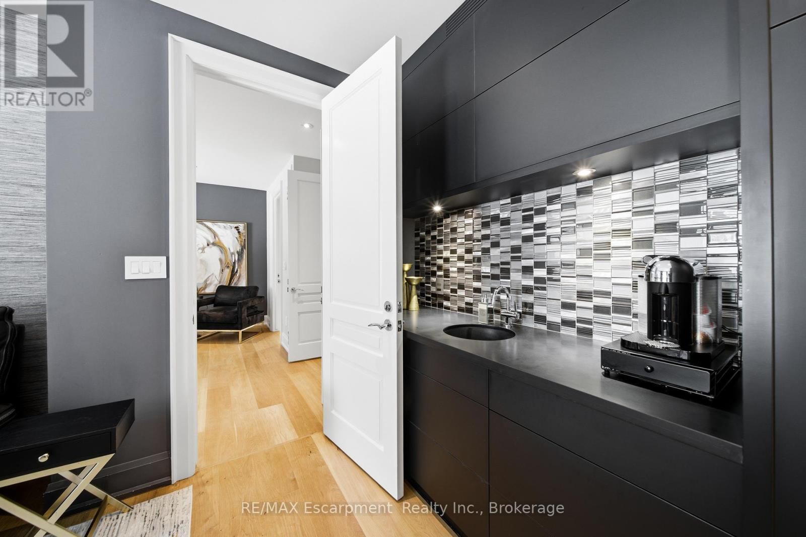 3205 HIGHPOINT COURT Image 20