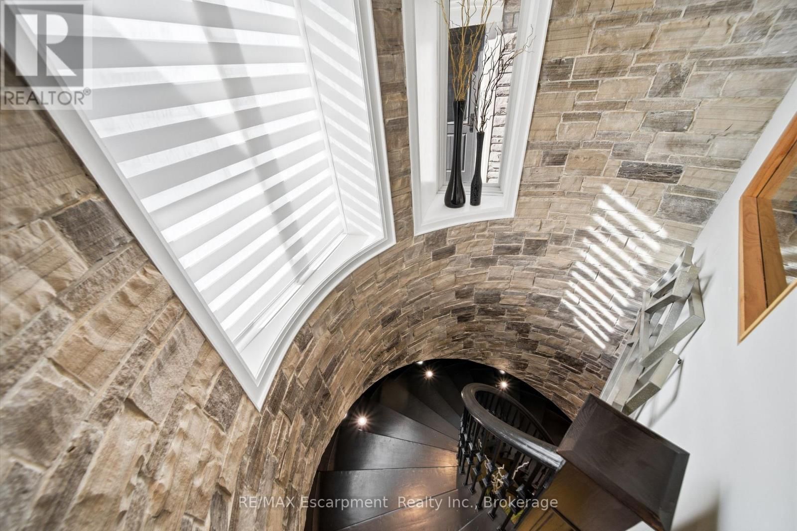 3205 HIGHPOINT COURT Image 23