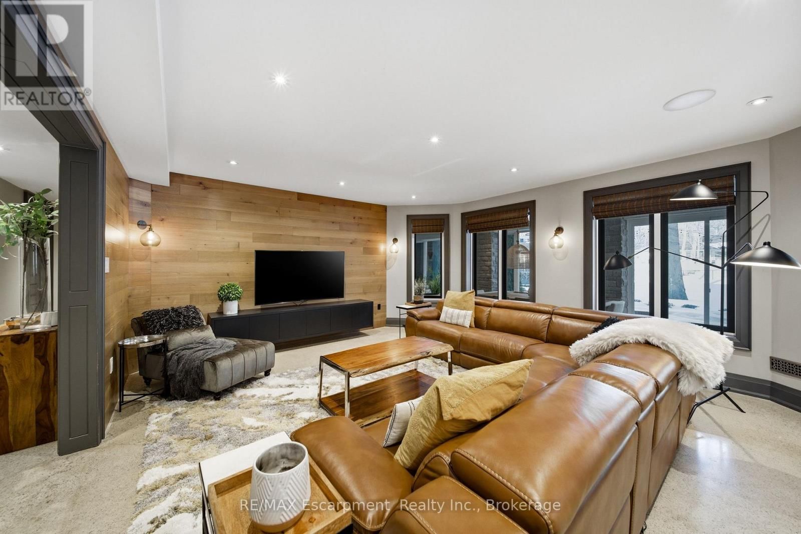 3205 HIGHPOINT COURT Image 25