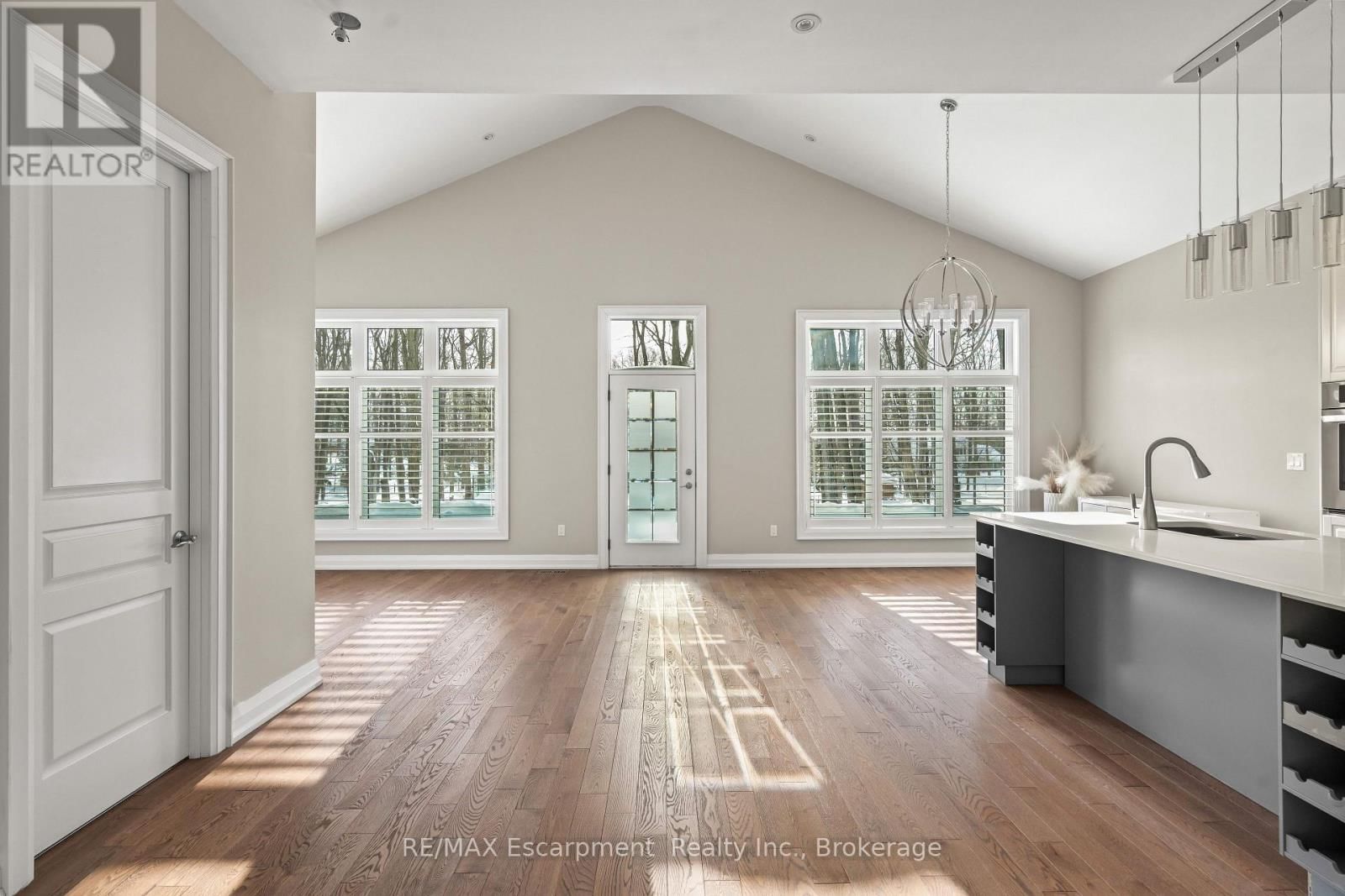 3205 HIGHPOINT COURT Image 44