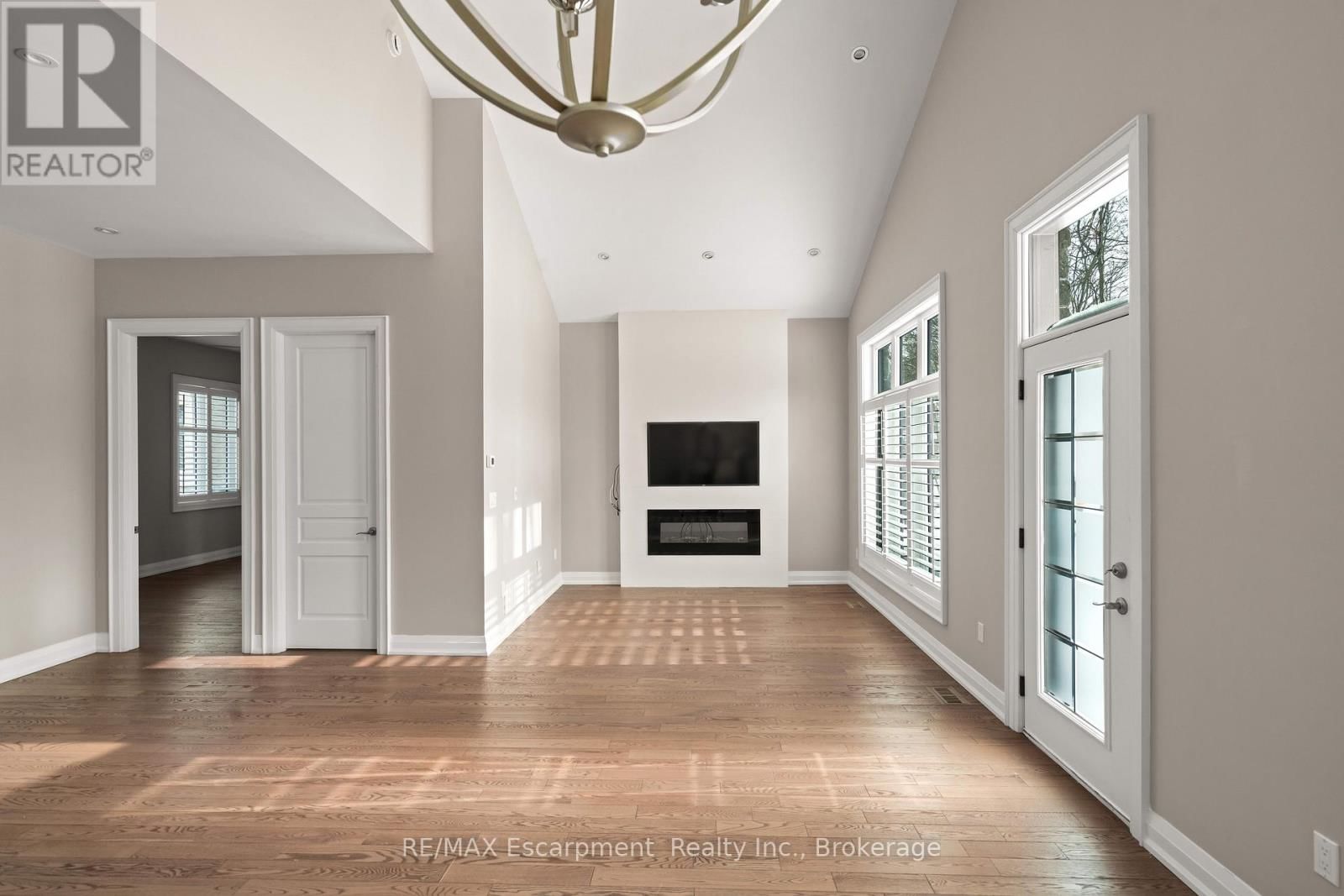 3205 HIGHPOINT COURT Image 46