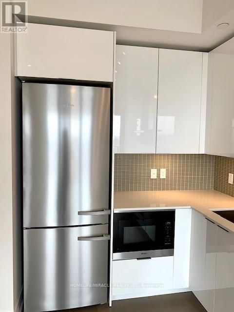 LPH01A - 30 SHORE BREEZE DRIVE Image 32