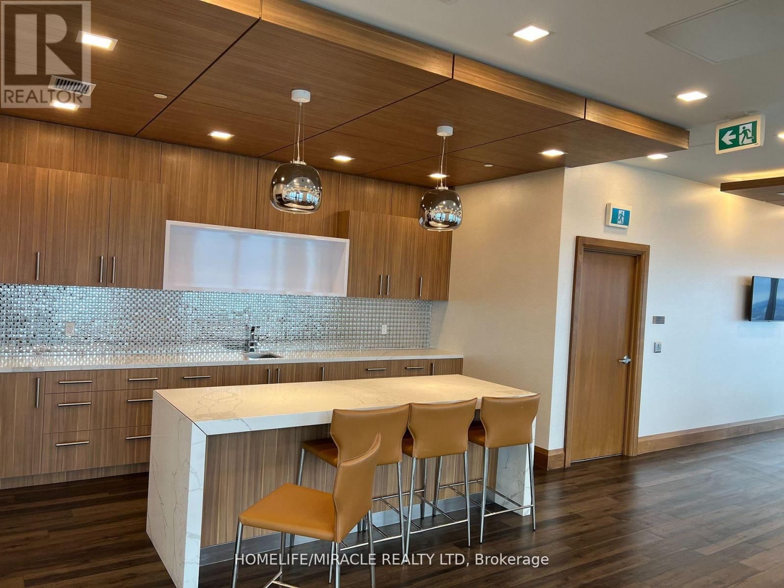 LPH01A - 30 SHORE BREEZE DRIVE Image 49