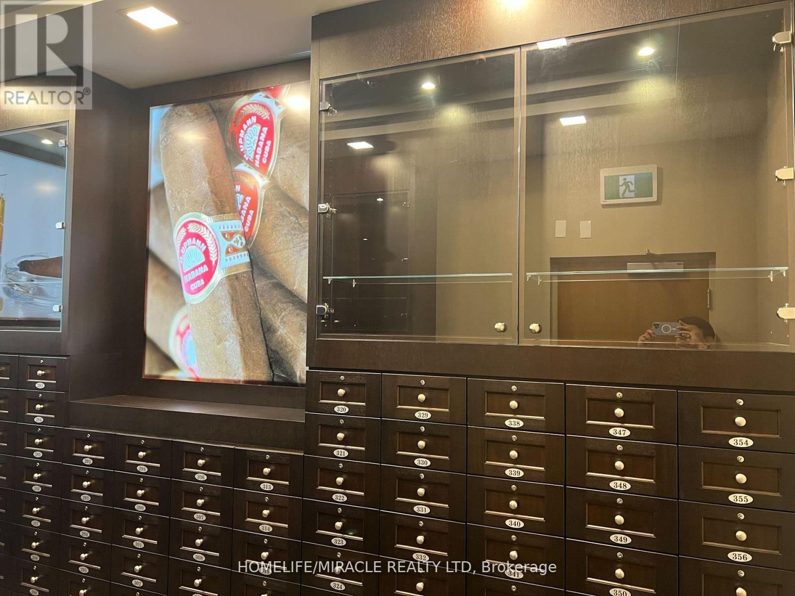 LPH01A - 30 SHORE BREEZE DRIVE Image 50