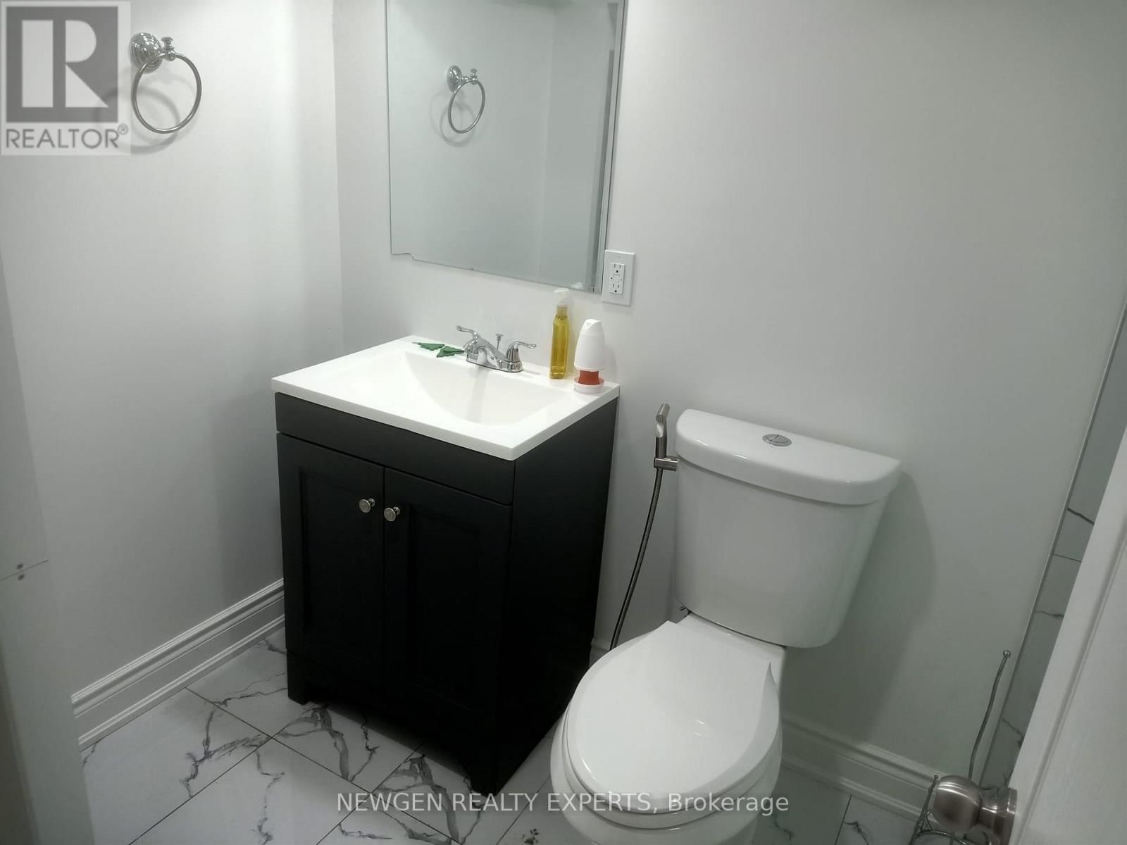 #Bsmnt - 50 VISTA GREEN CRESCENT NORTH Image 9