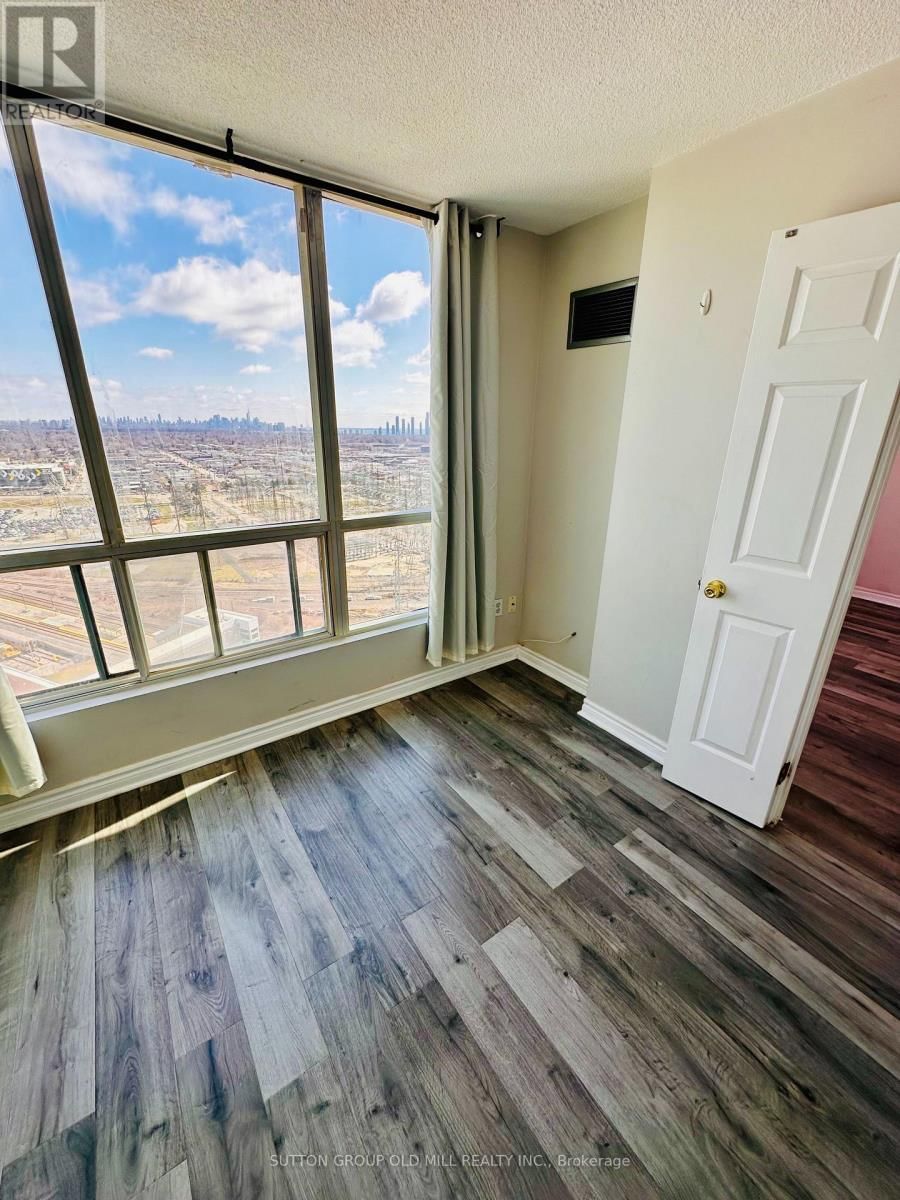 2205 - 101 SUBWAY CRESCENT Image 16