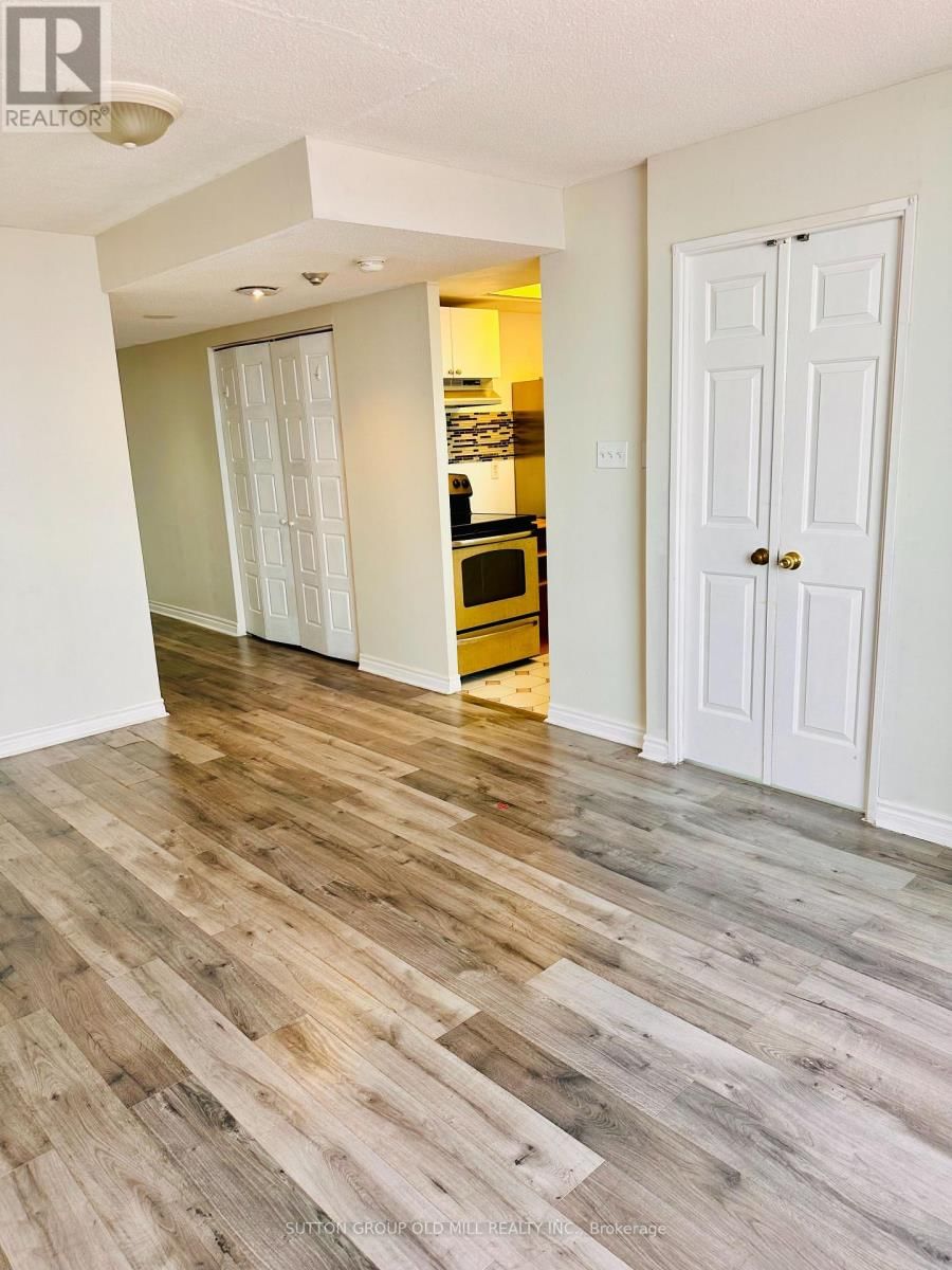 2205 - 101 SUBWAY CRESCENT Image 9