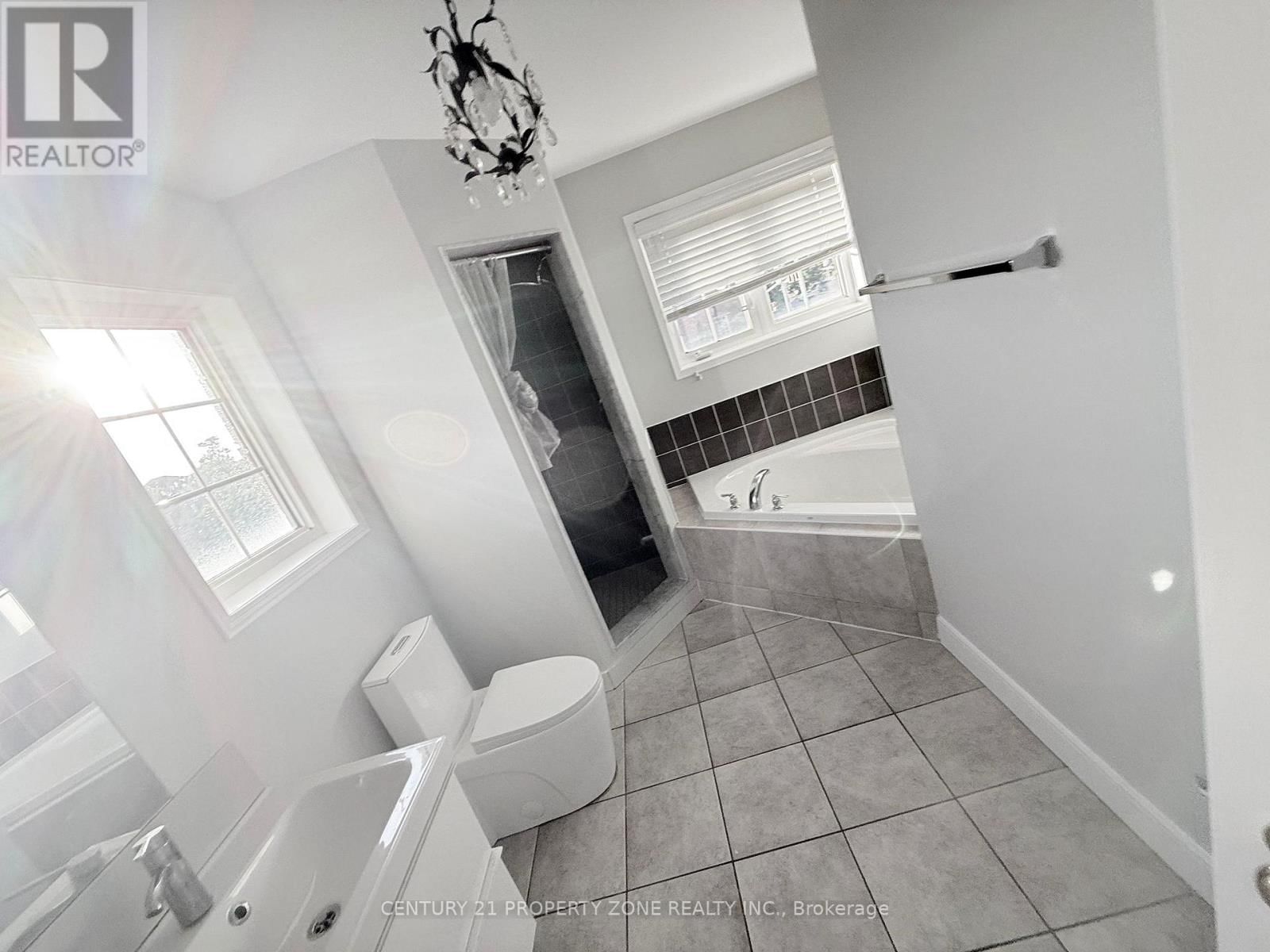 2 ABBOTSBURY DRIVE Image 10