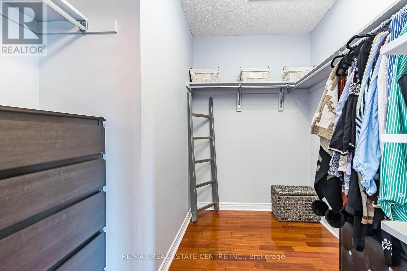 3285 TOPEKA DRIVE Image 28