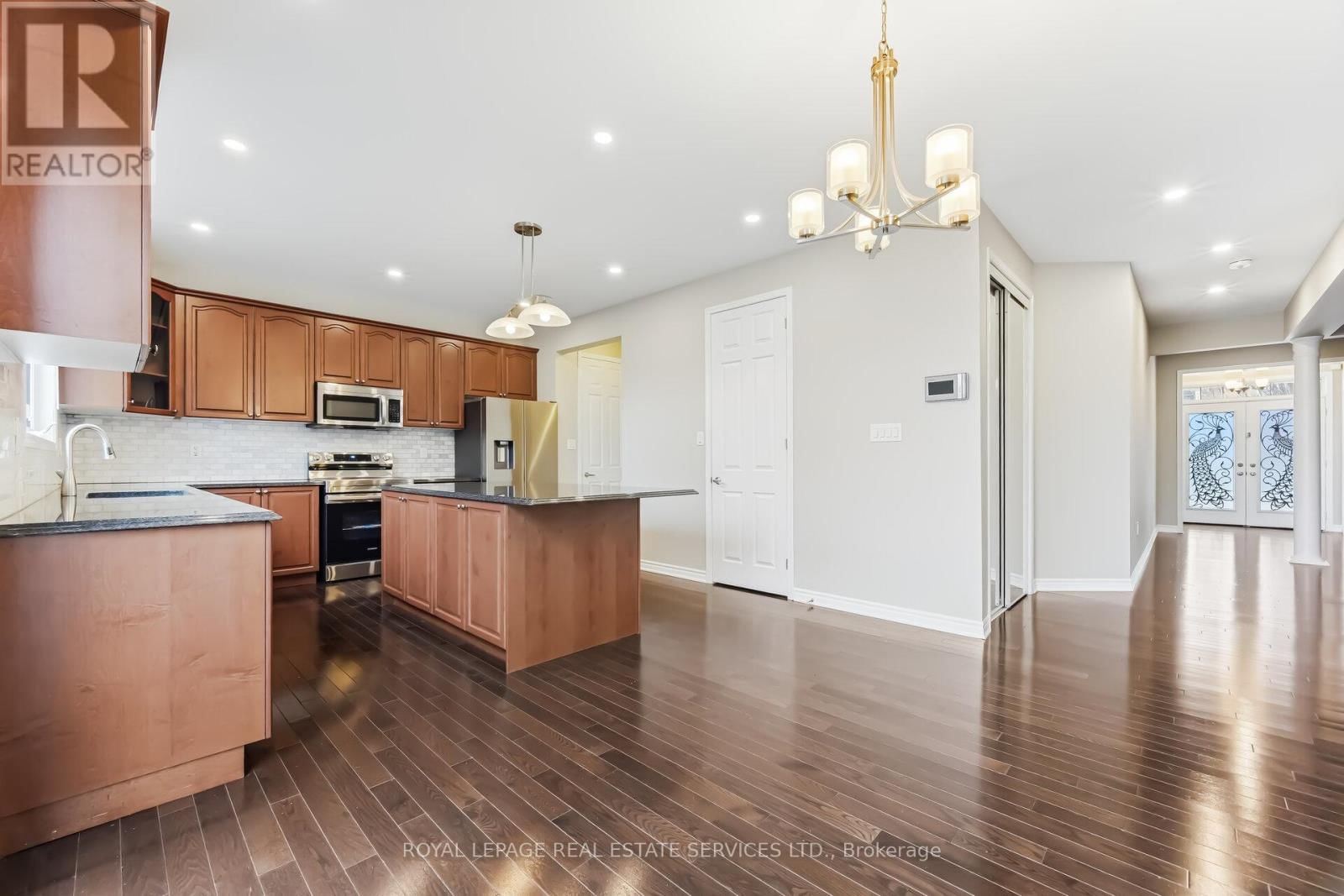 2383 CALLOWAY DRIVE Image 20