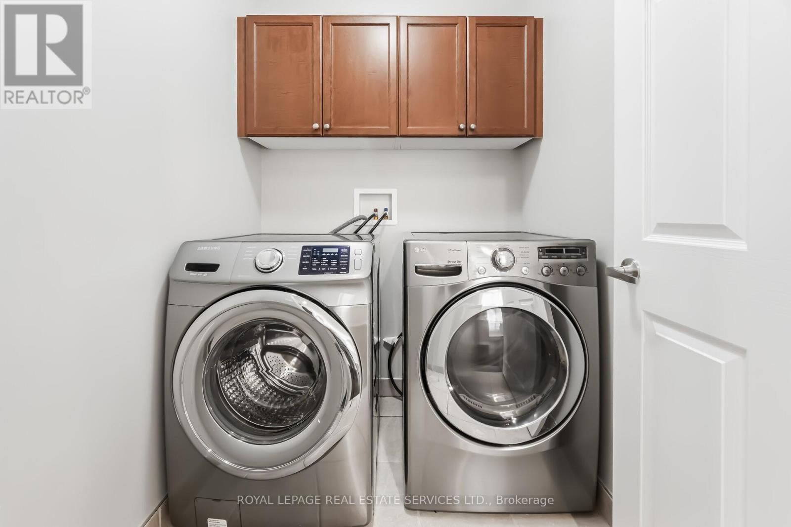 2383 CALLOWAY DRIVE Image 44