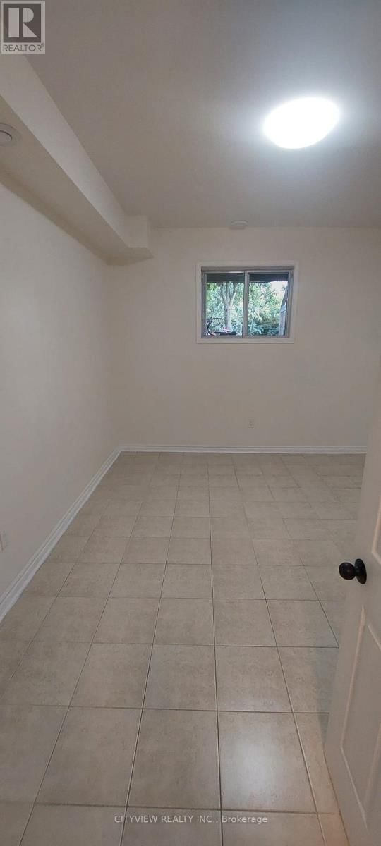 28 FOXACRE ROW Image 37