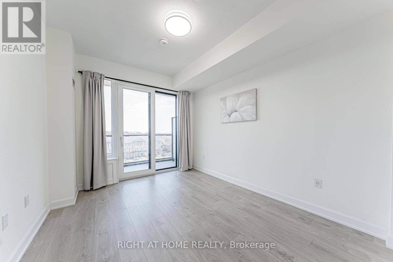 524 - 3200 WILLIAM COLTSON AVENUE Image 7