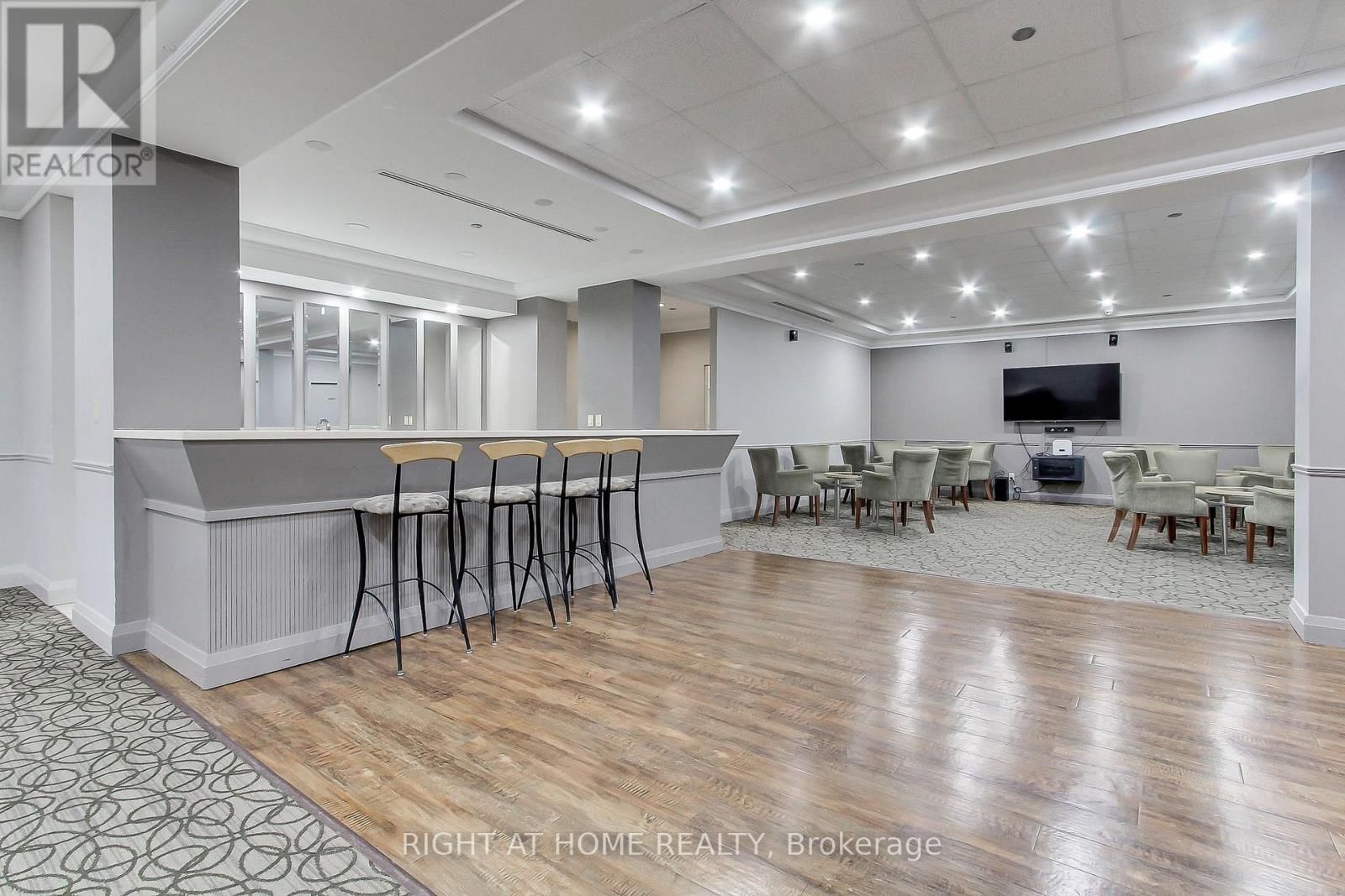 1002 - 1140 PARKWEST PLACE Image 27