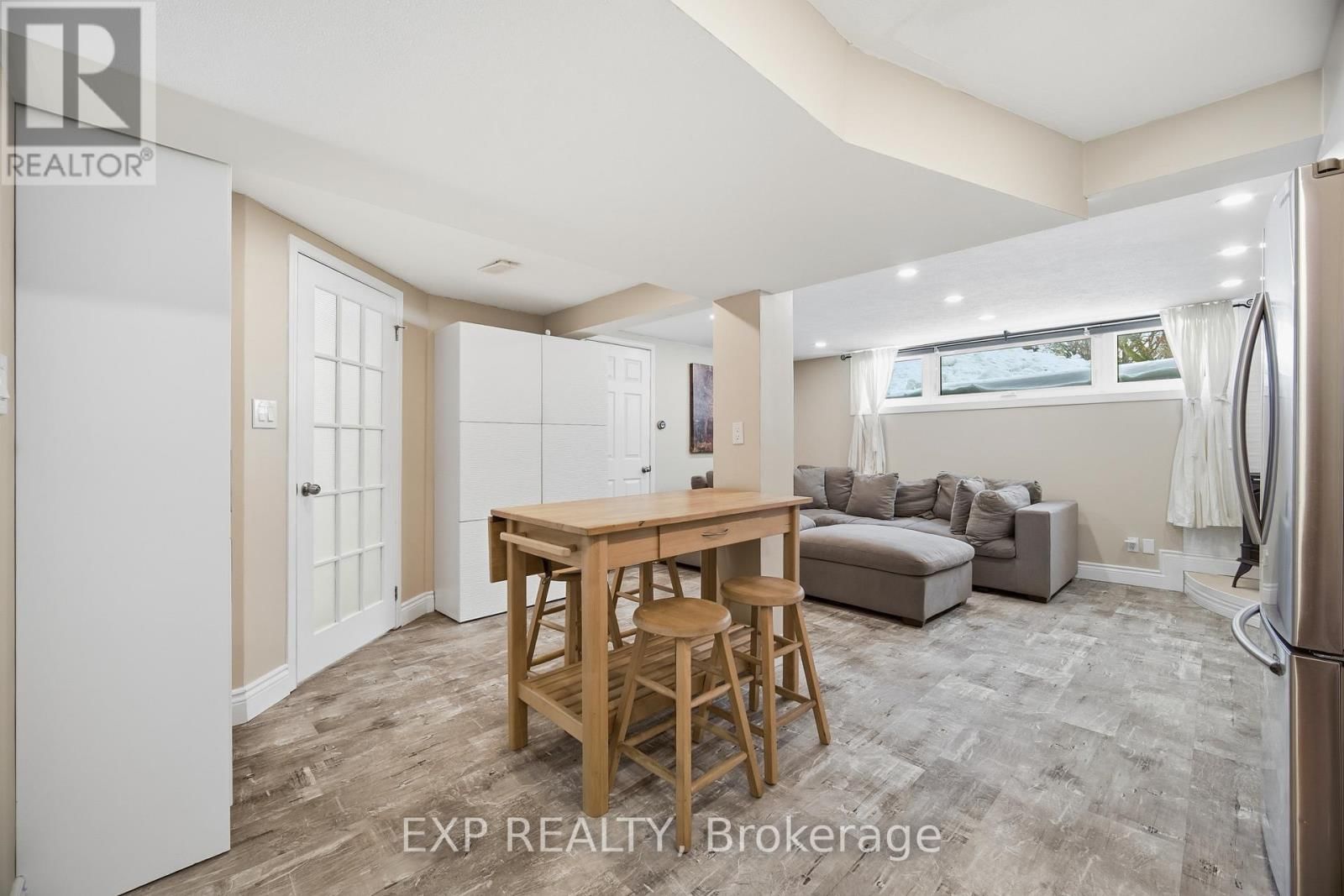 Lower - 1301 FREEPORT DRIVE Image 9