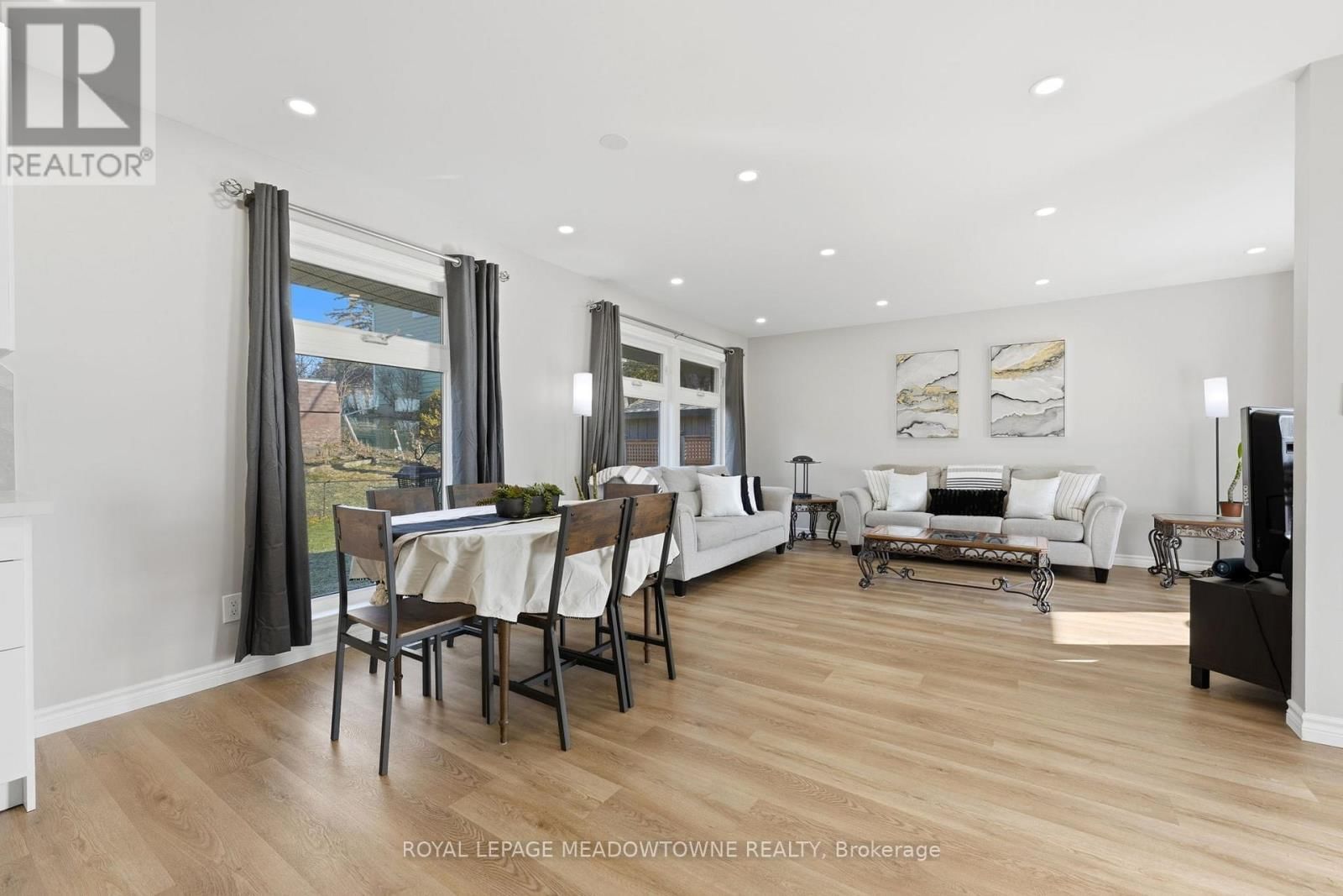 73 ELIZABETH DRIVE Image 10