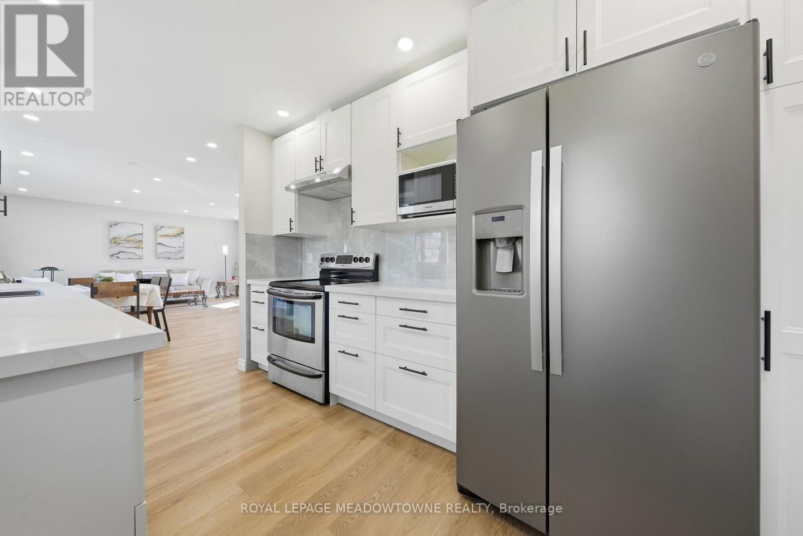 73 ELIZABETH DRIVE Image 14