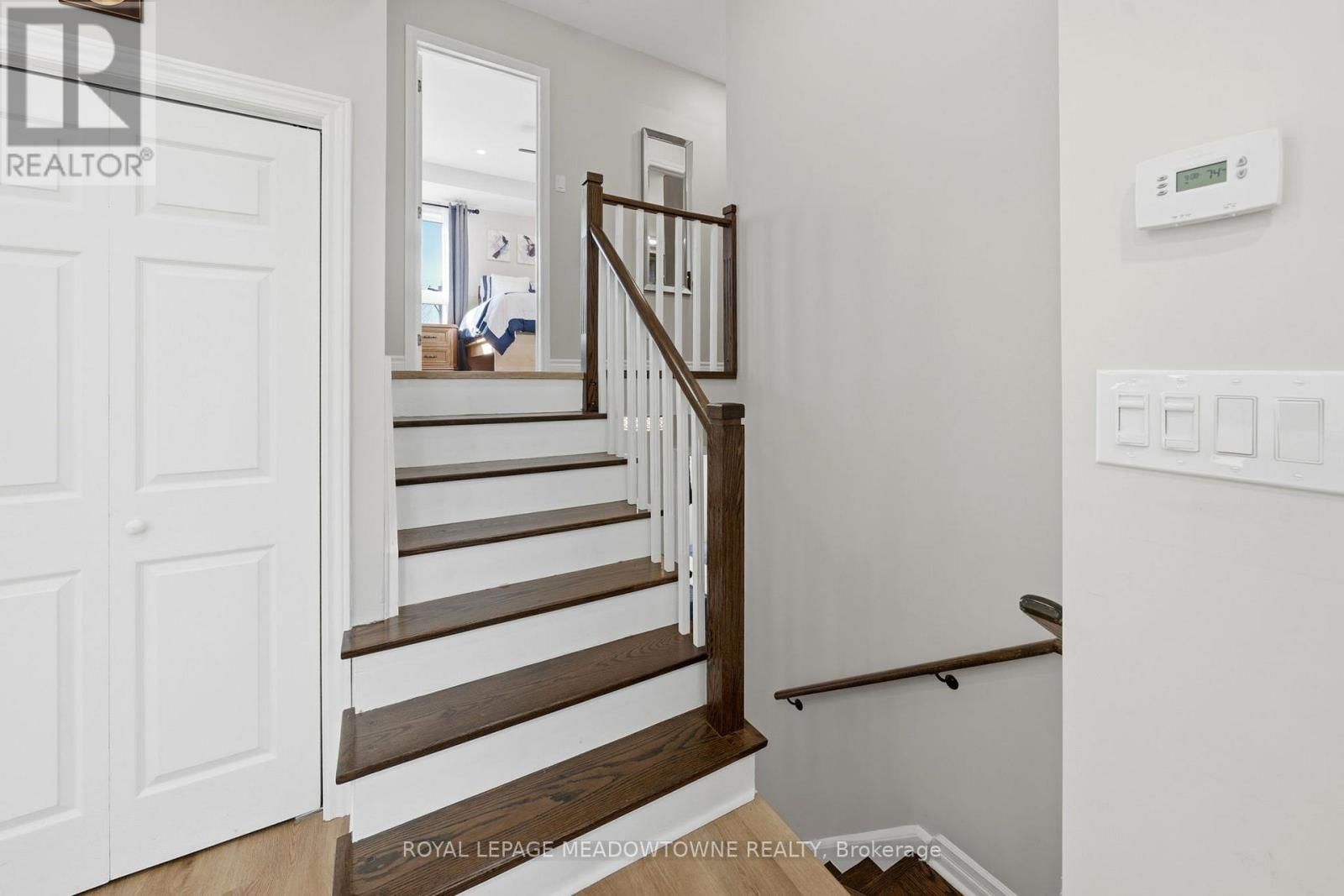 73 ELIZABETH DRIVE Image 16